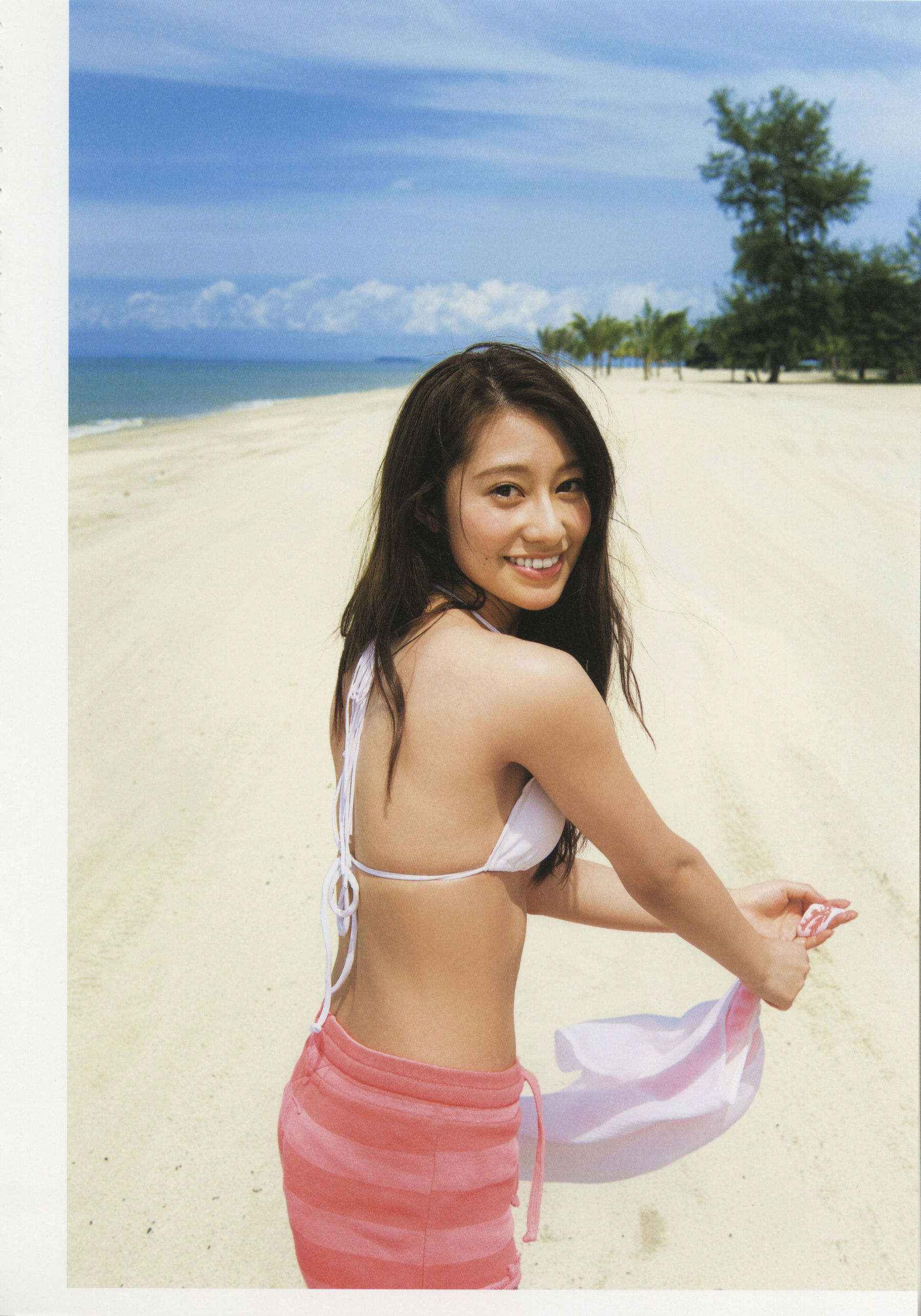 桜井玲香《自由ということ》 [PhotoBook]