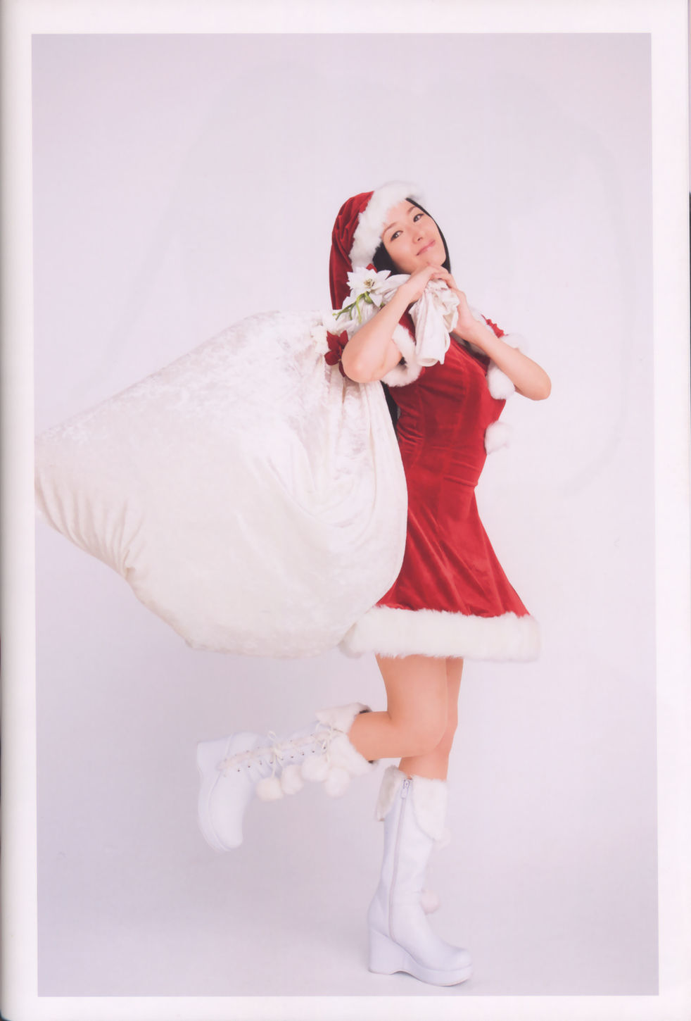 田中理惠《彩リエ Irodo Ri E》 [PhotoBook]