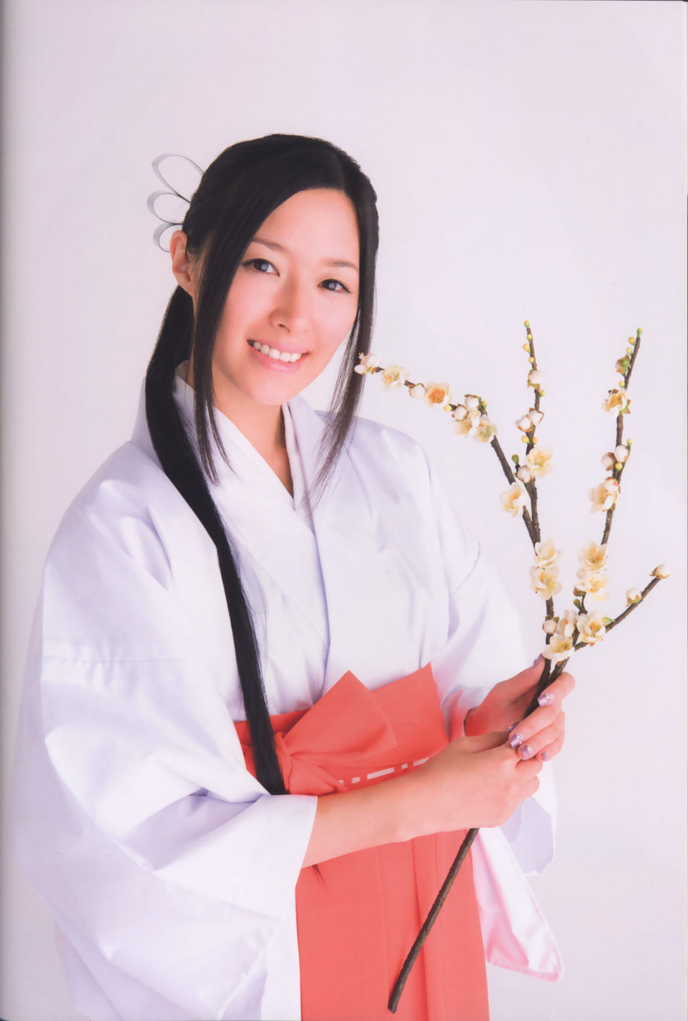 田中理惠《彩リエ Irodo Ri E》 [PhotoBook]