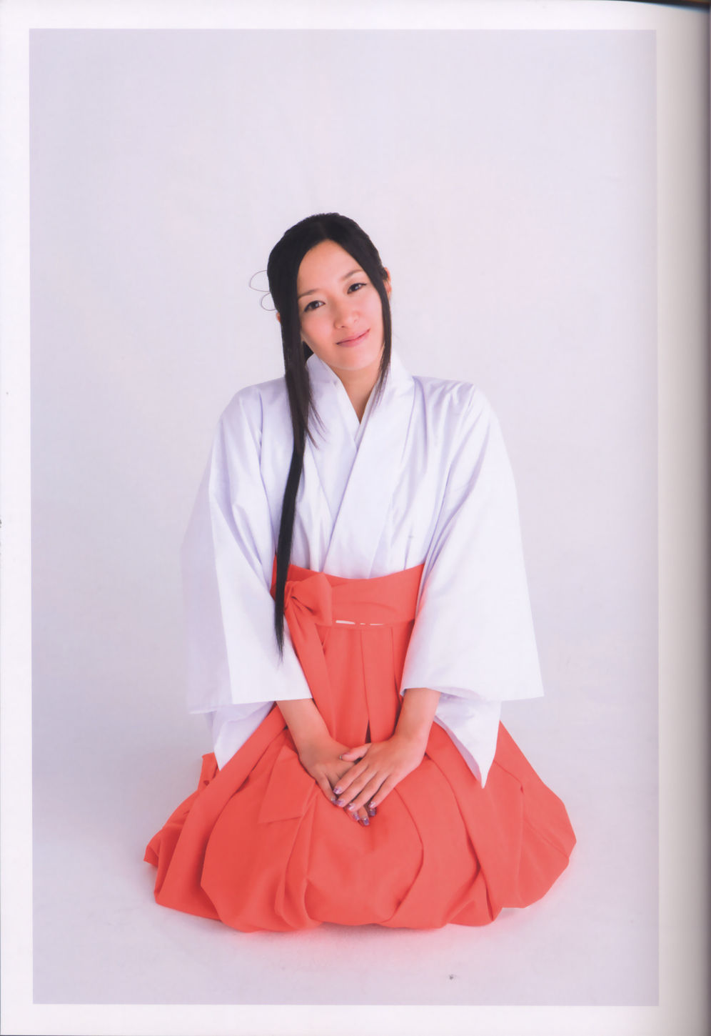 田中理惠《彩リエ Irodo Ri E》 [PhotoBook]