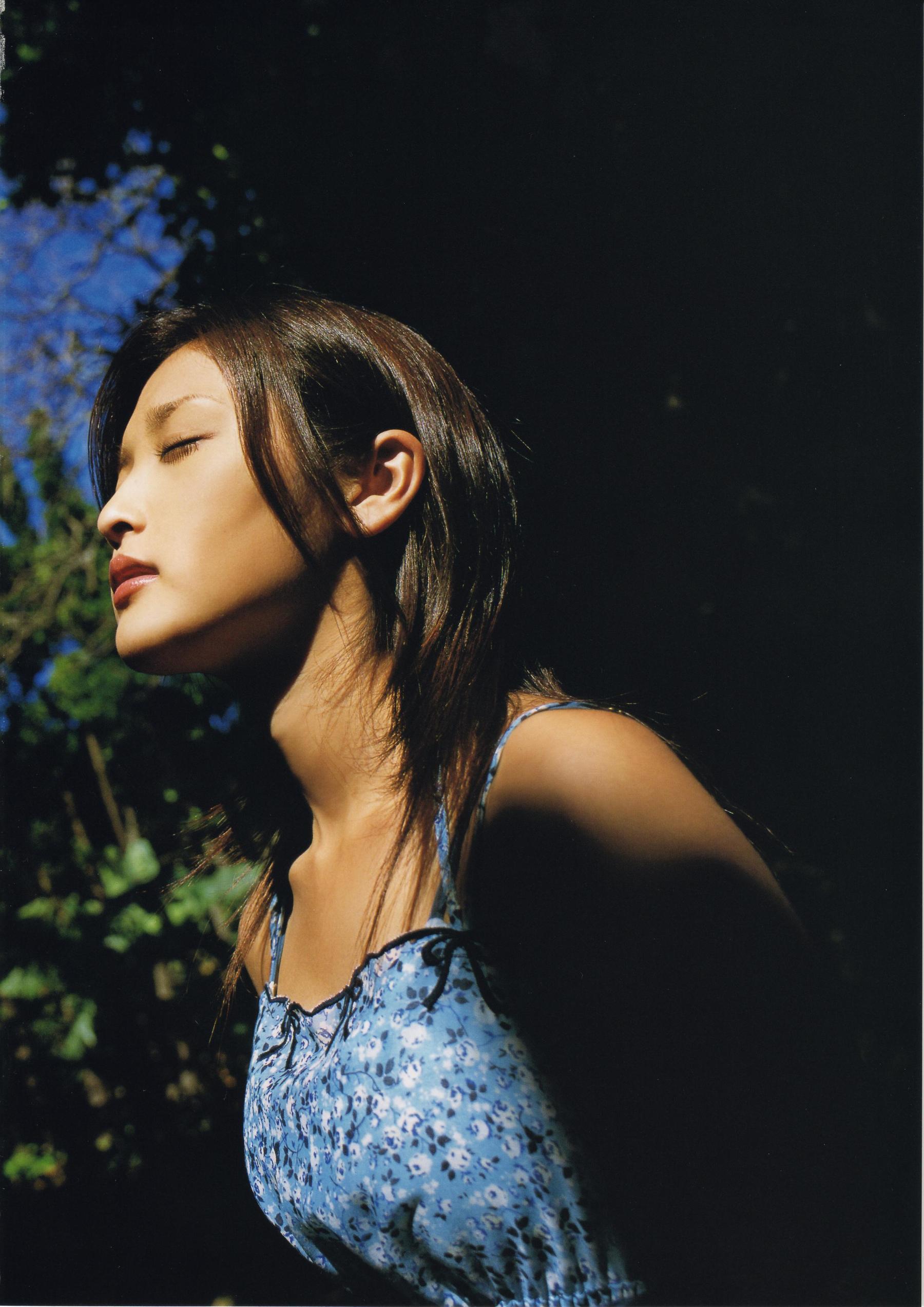 石川梨華《Hana bi 華美》 [PhotoBook]