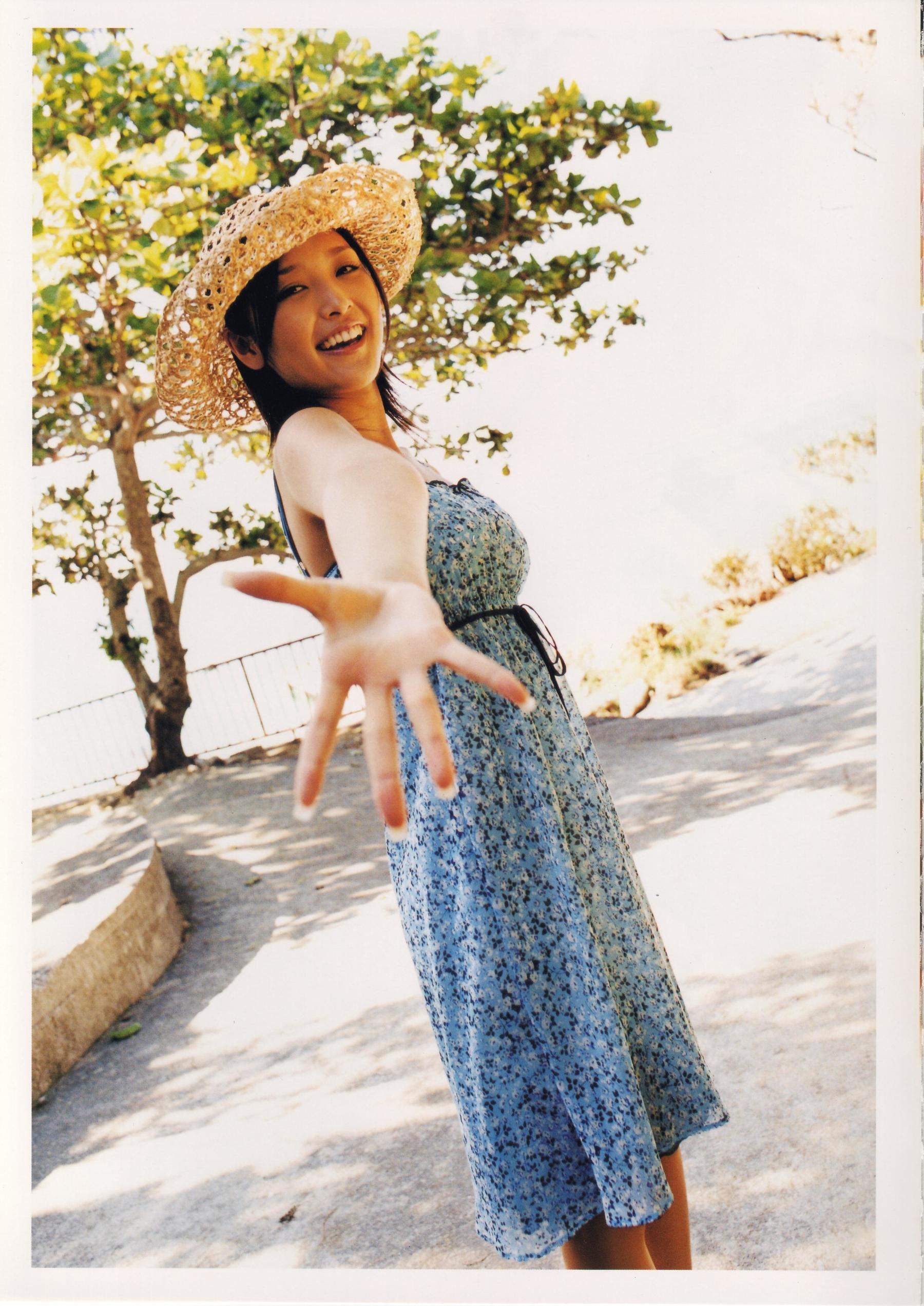 石川梨華《Hana bi 華美》 [PhotoBook]