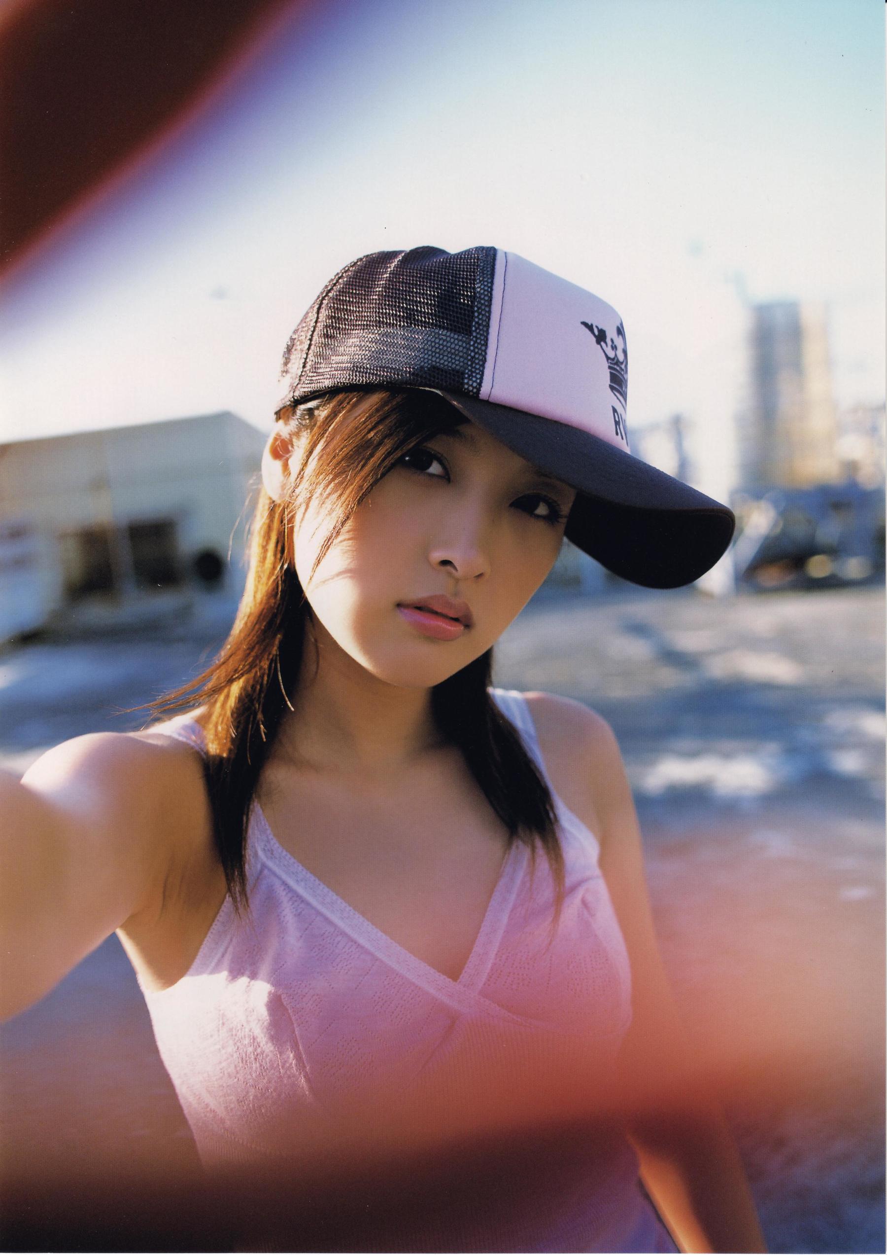 石川梨華《Hana bi 華美》 [PhotoBook]