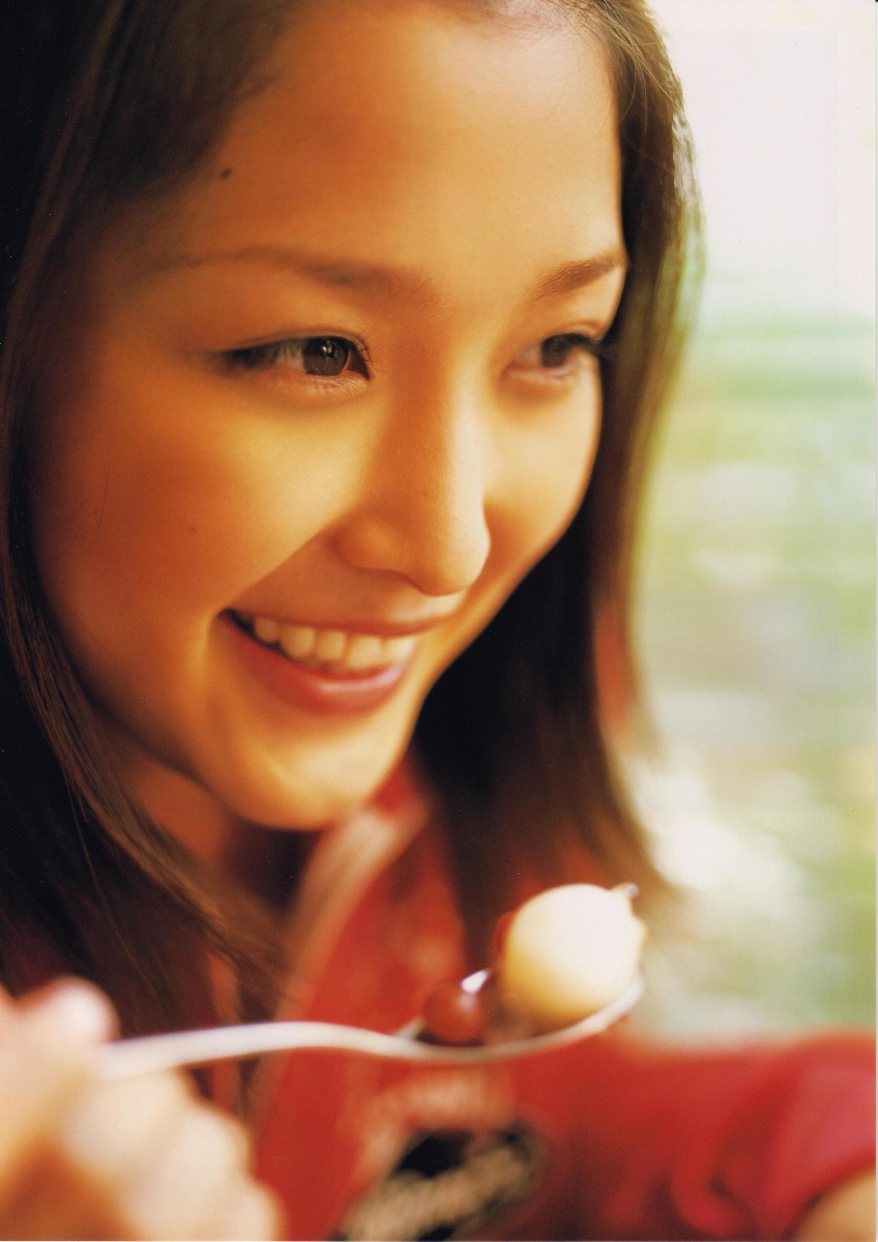 石川梨華《Hana bi 華美》 [PhotoBook]