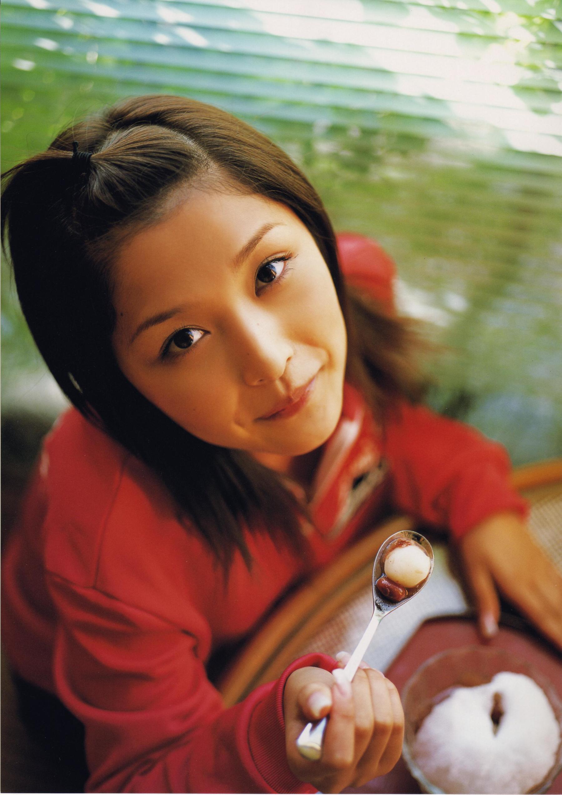 石川梨華《Hana bi 華美》 [PhotoBook]
