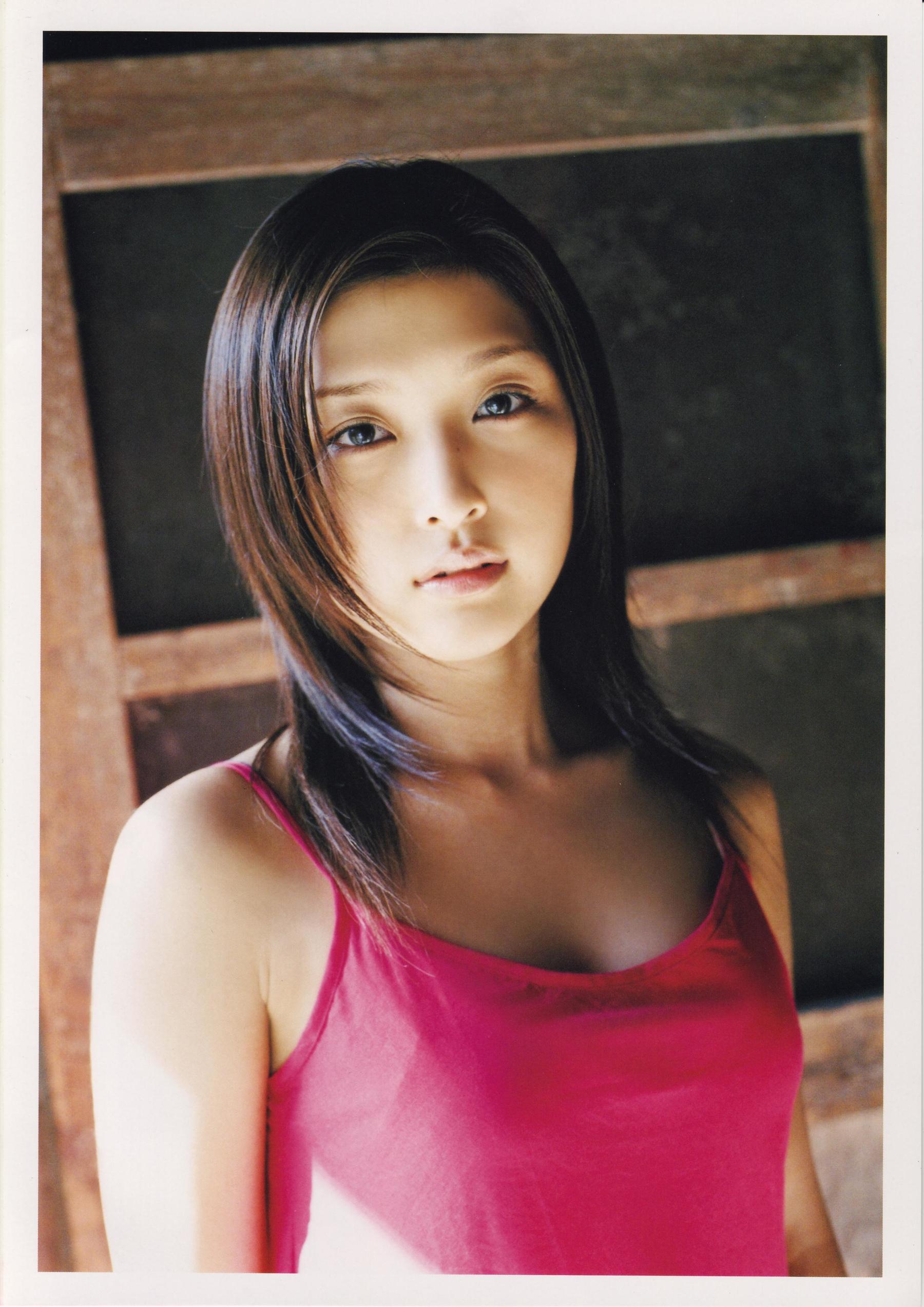 石川梨華《Hana bi 華美》 [PhotoBook]