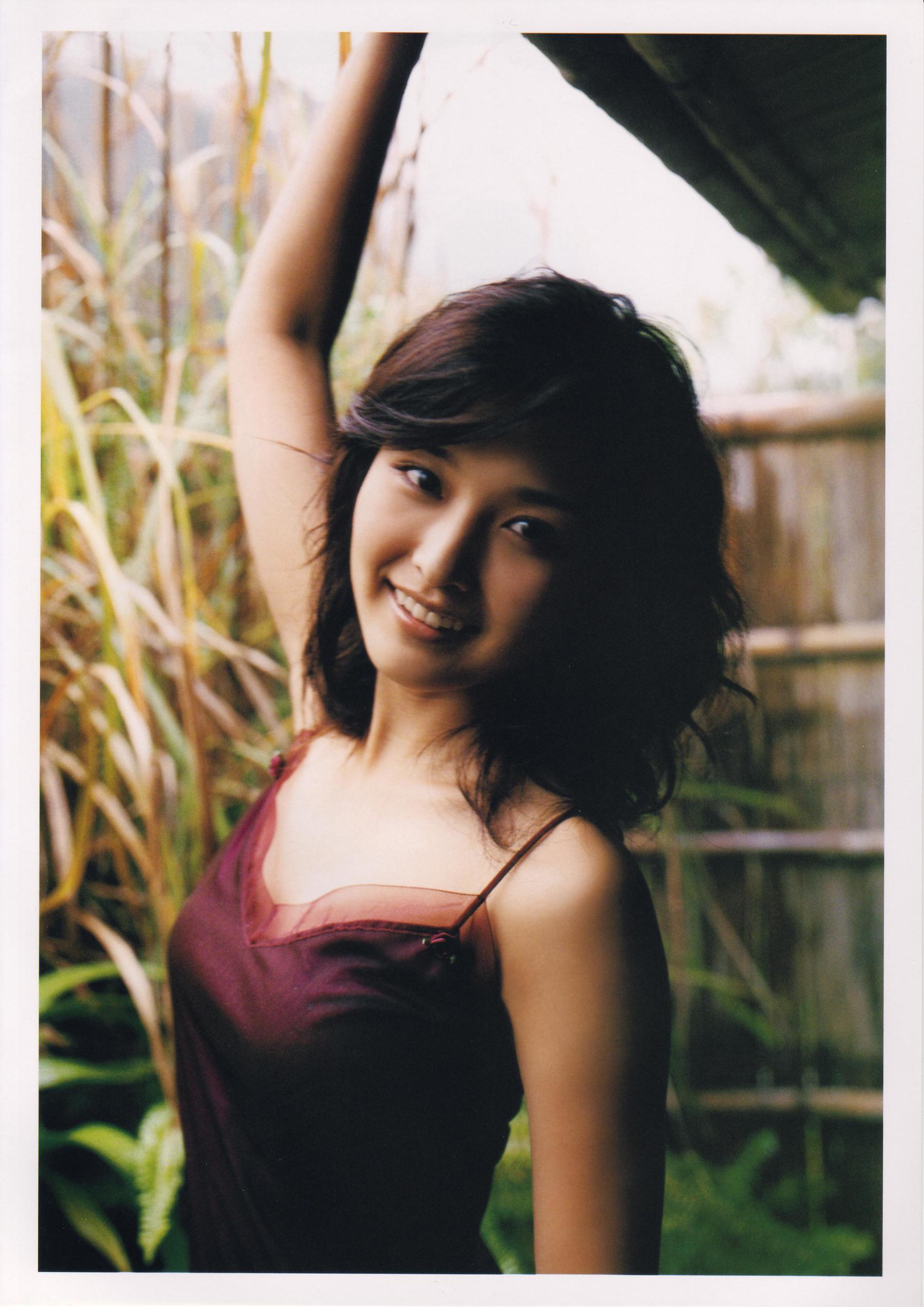 石川梨華《Hana bi 華美》 [PhotoBook]