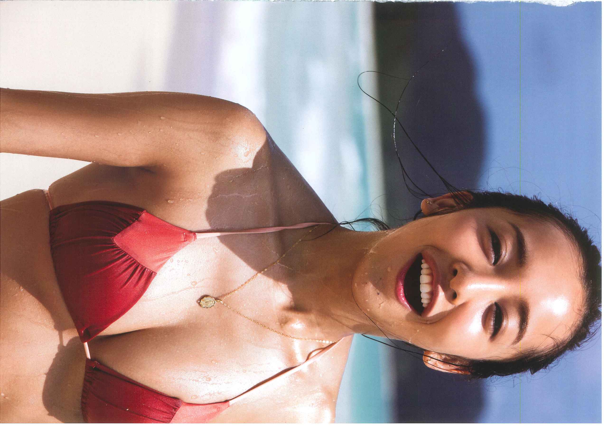 板野友美《release》 [PhotoBook]
