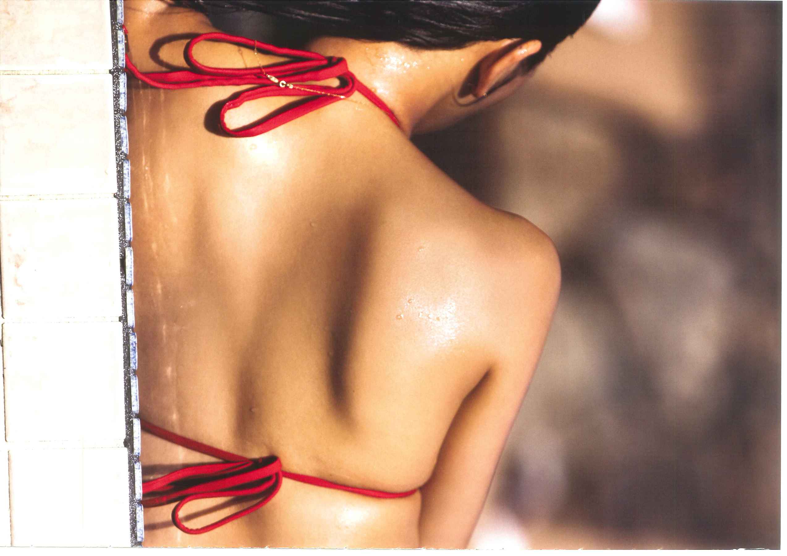 板野友美《release》 [PhotoBook]