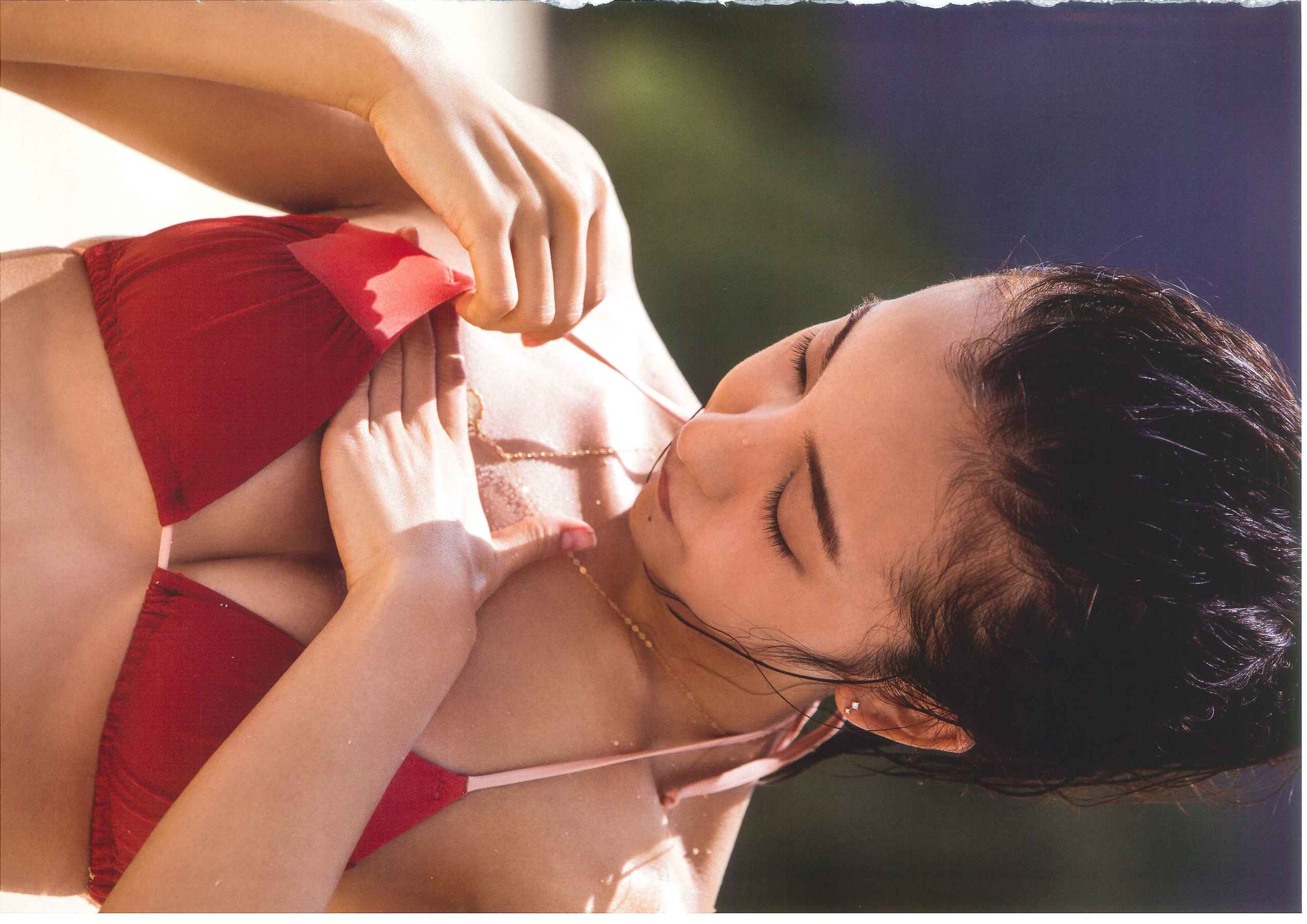 板野友美《release》 [PhotoBook]