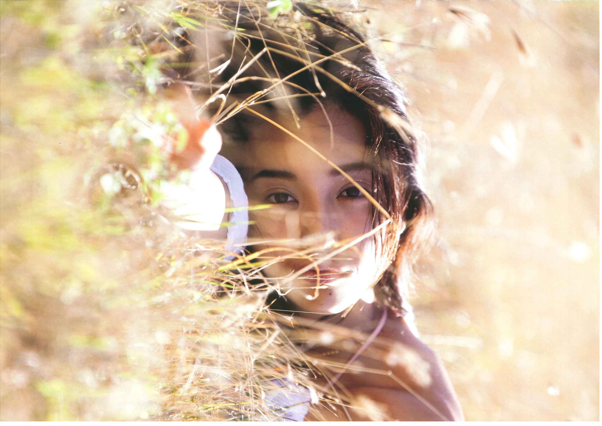 板野友美《release》 [PhotoBook]