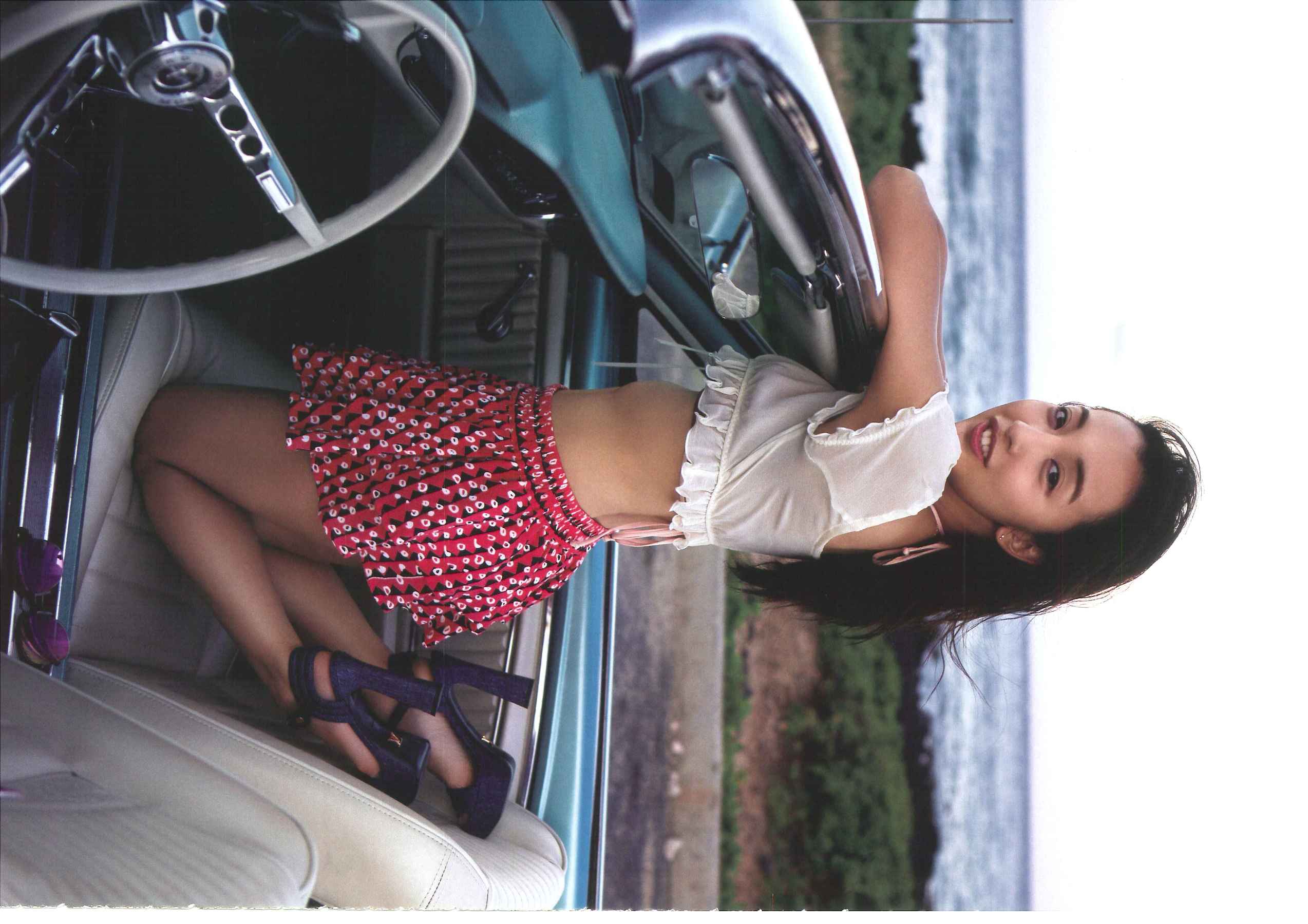 板野友美《release》 [PhotoBook]