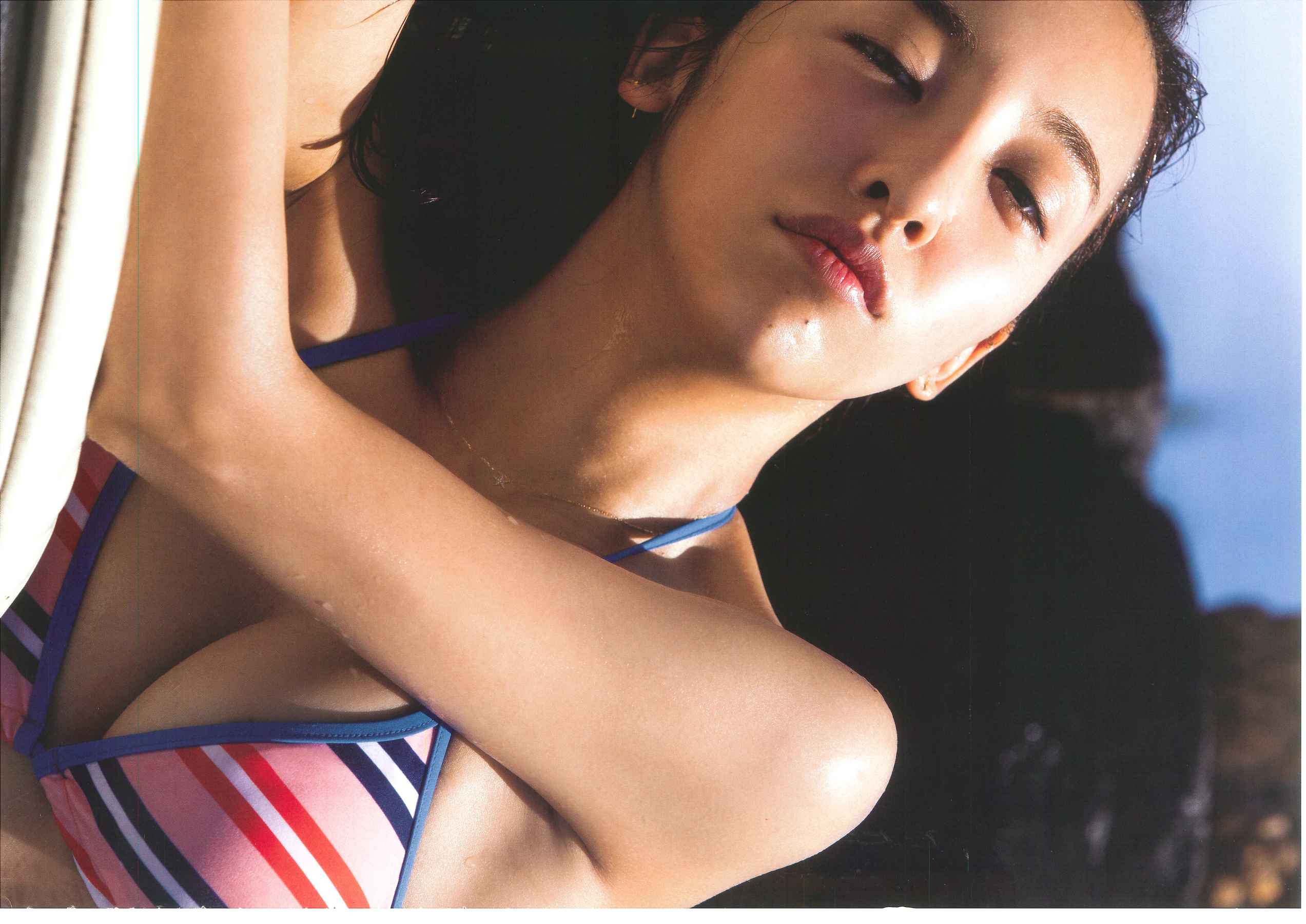板野友美《release》 [PhotoBook]