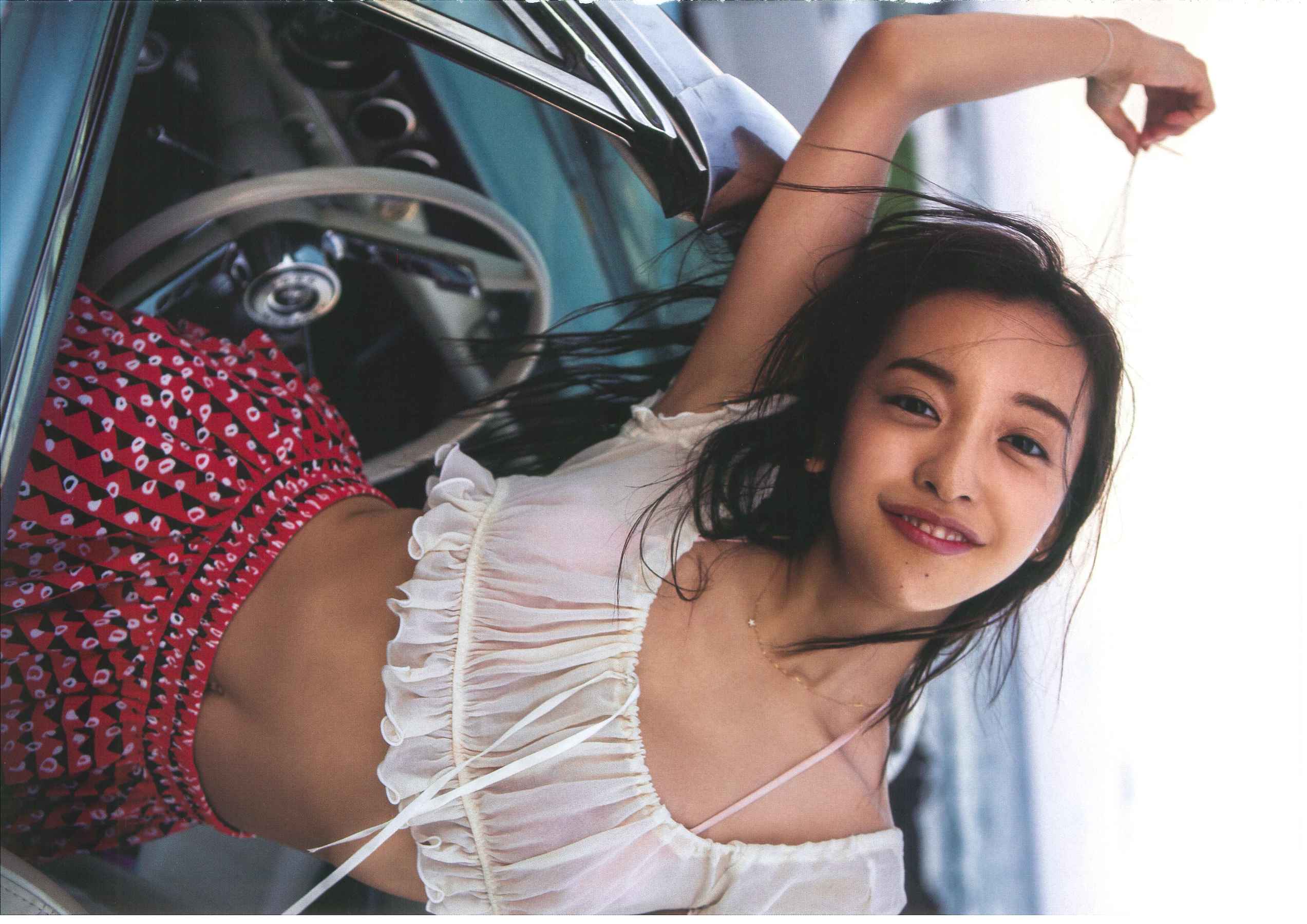 板野友美《release》 [PhotoBook]