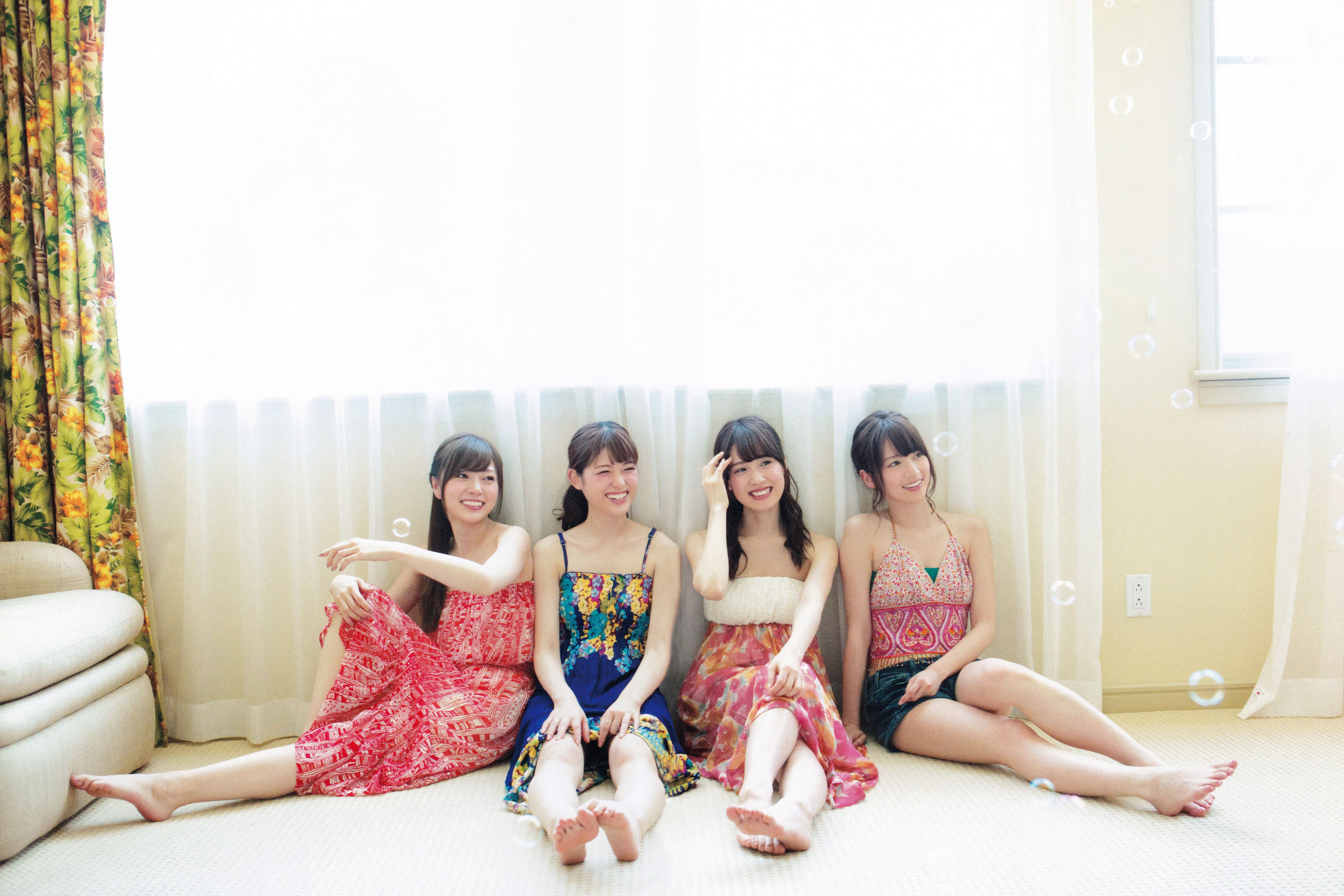 乃木坂46《极品正统清纯少女组合》 [PhotoBook]