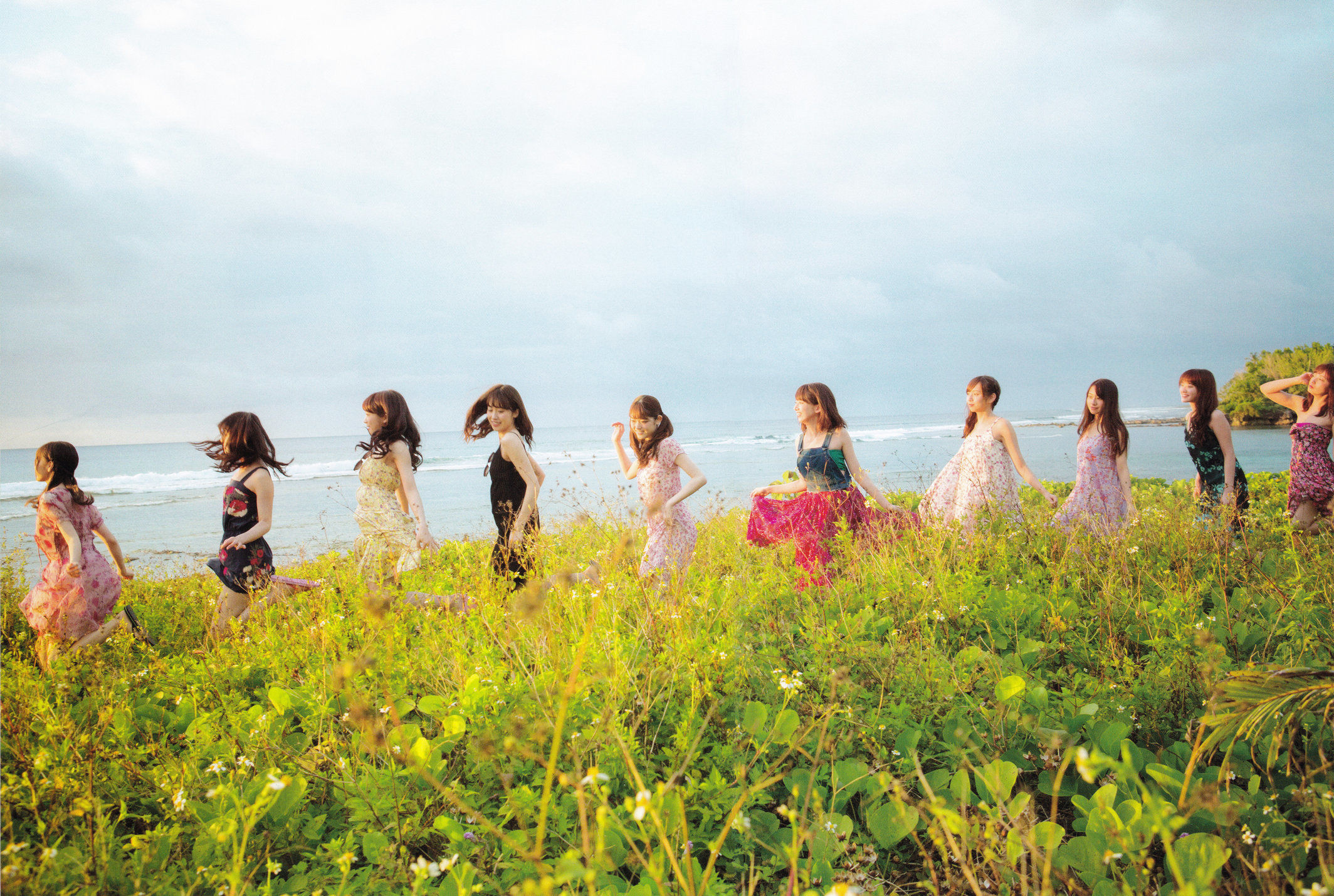 乃木坂46《极品正统清纯少女组合》 [PhotoBook]