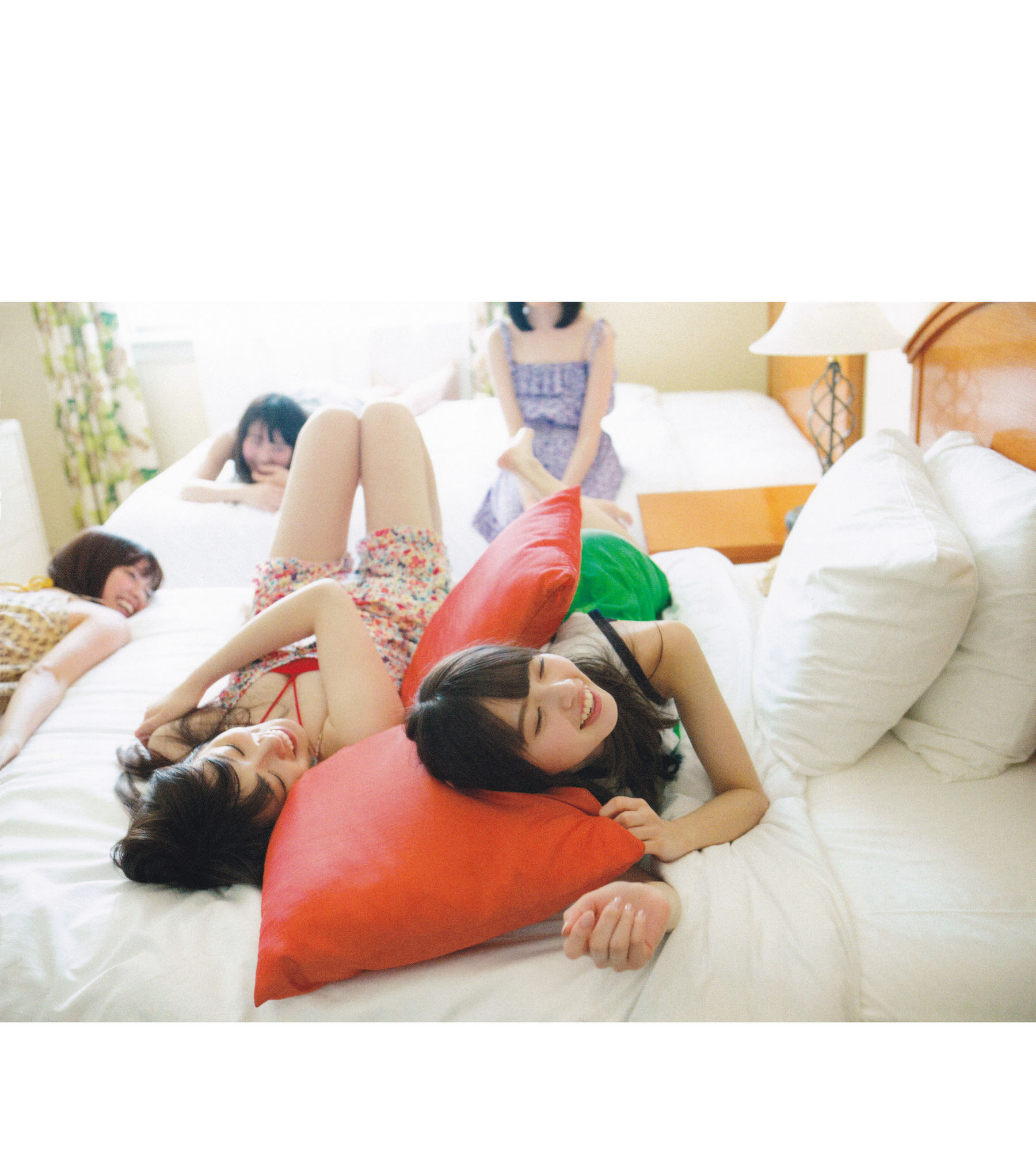乃木坂46《极品正统清纯少女组合》 [PhotoBook]