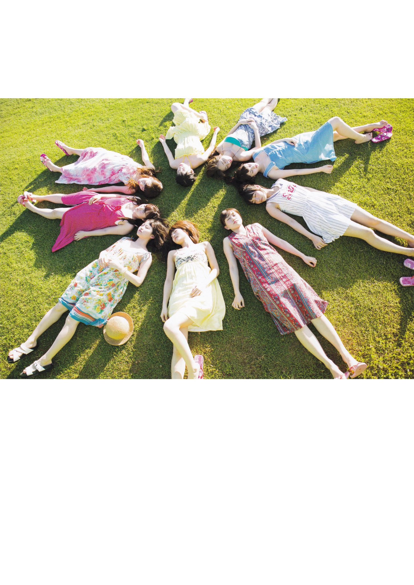 乃木坂46《极品正统清纯少女组合》 [PhotoBook]