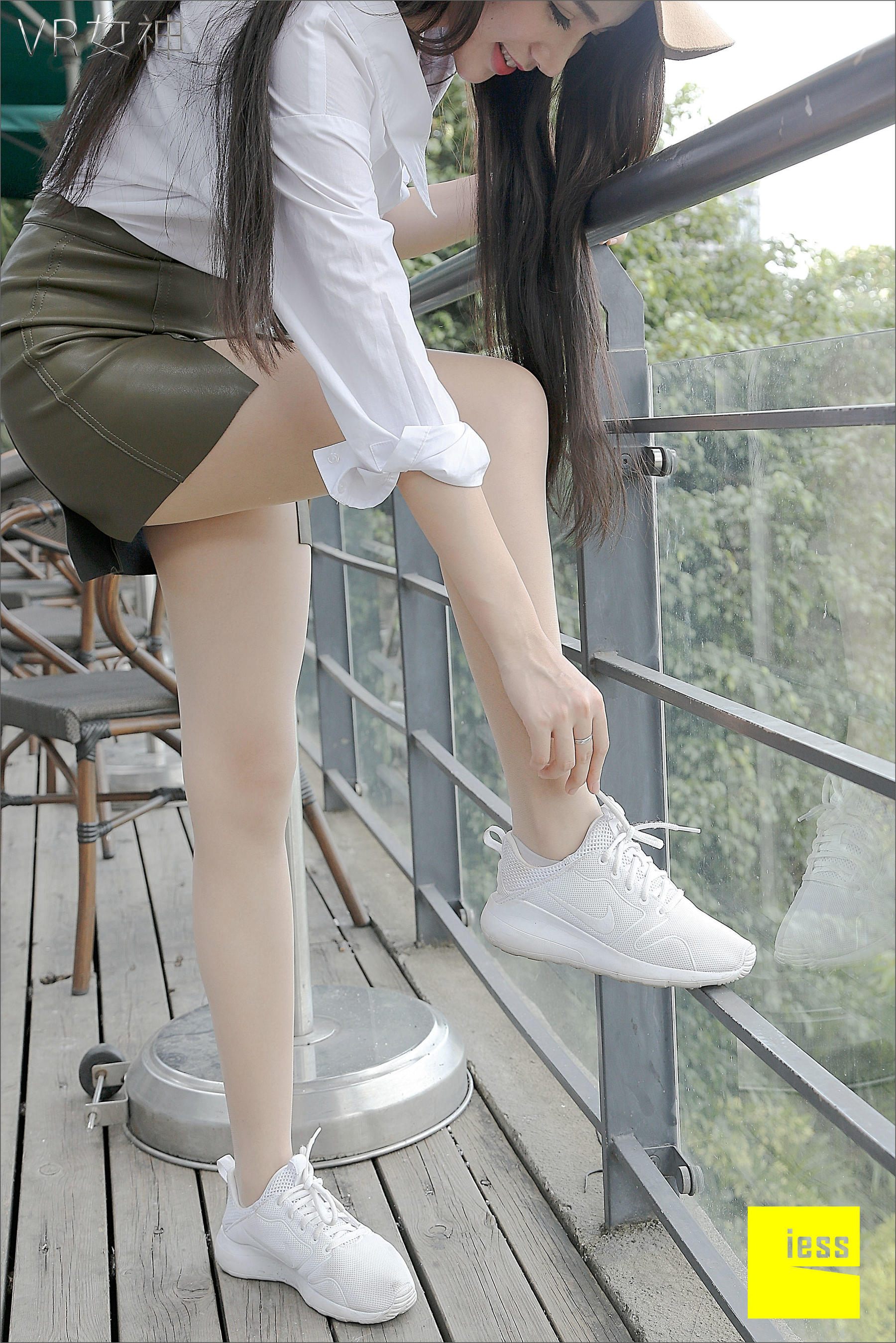 丝足便当004 SASA 《白球鞋的丝足梦游》[IESS异思趣向]