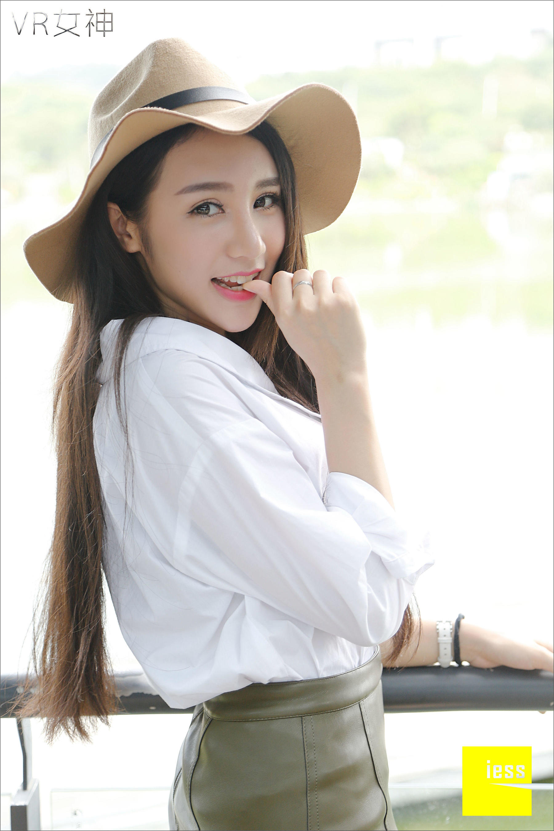 丝足便当004 SASA 《白球鞋的丝足梦游》[IESS异思趣向]