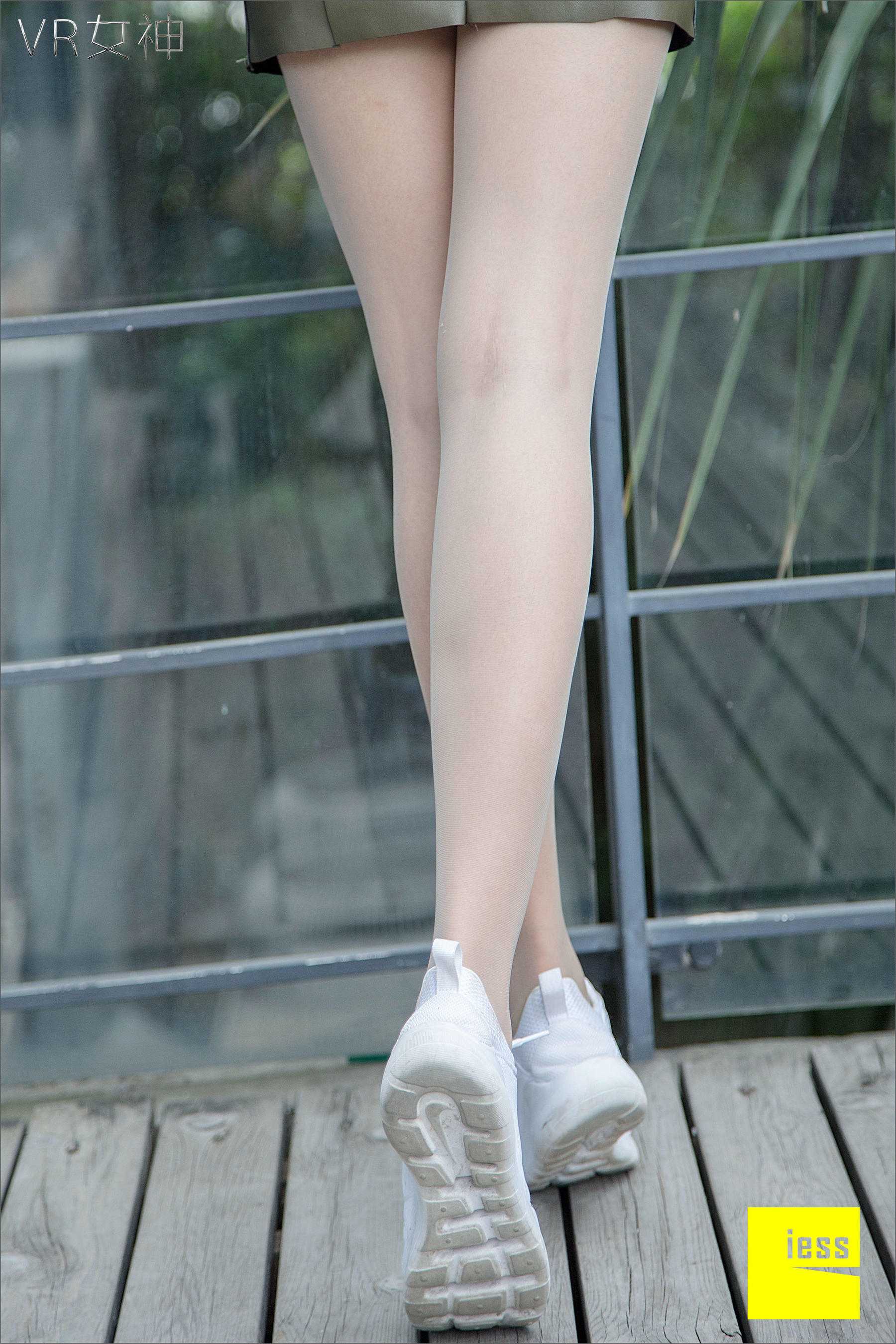 丝足便当004 SASA 《白球鞋的丝足梦游》[IESS异思趣向]