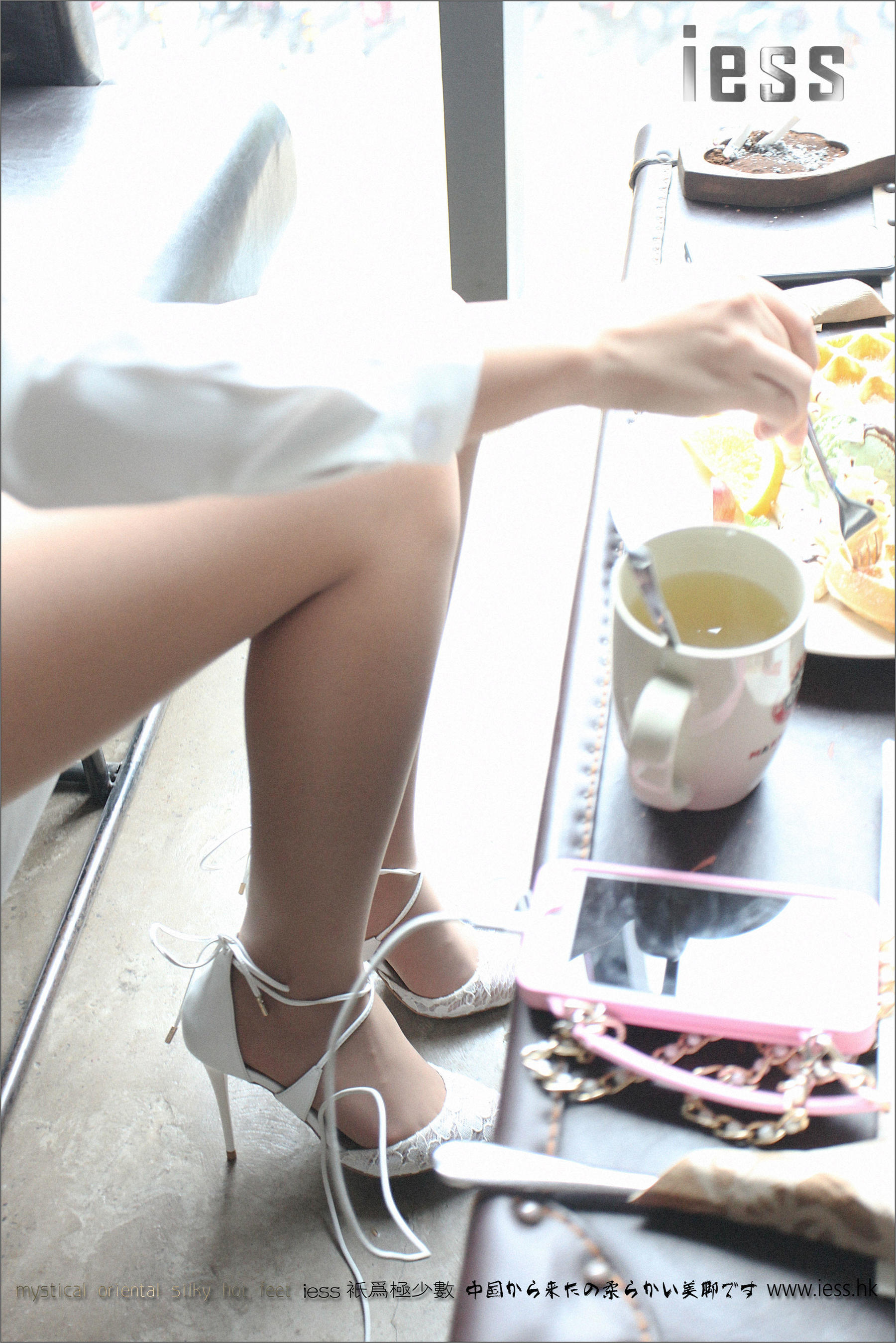 丝足便当052 宁宁 《唯美食与美腿不可辜负》[IESS异思趣向]