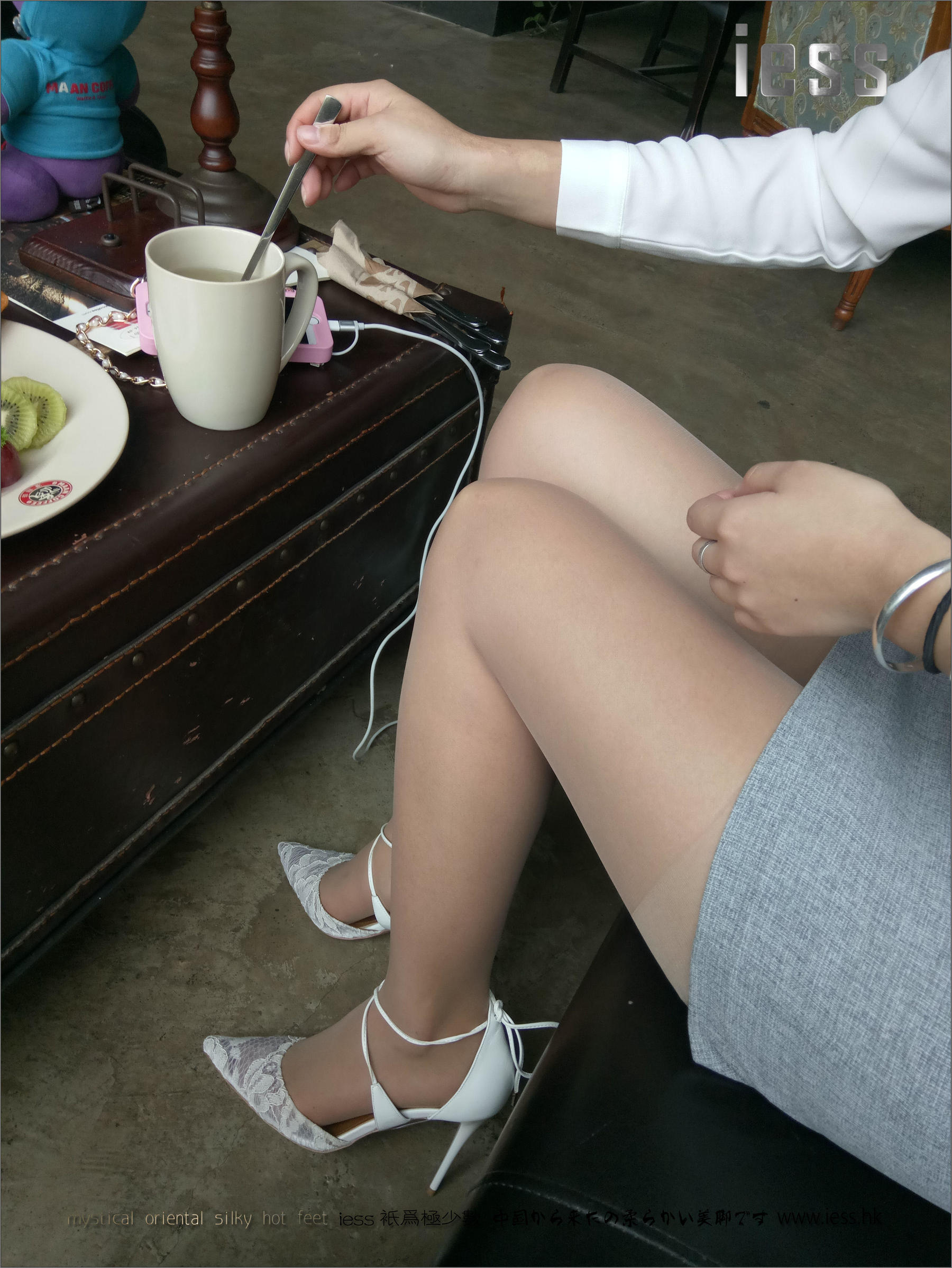 丝足便当052 宁宁 《唯美食与美腿不可辜负》[IESS异思趣向]