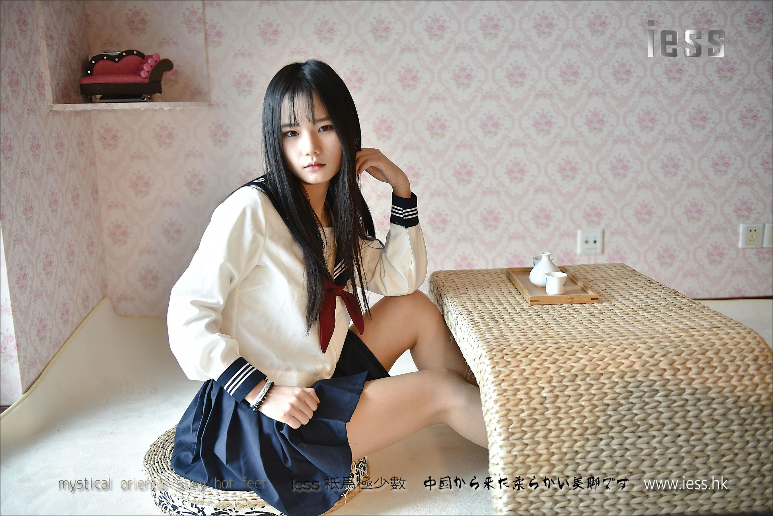 丝足便当082 琪琪 《制服系列之JK第2部-1》[IESS异思趣向]