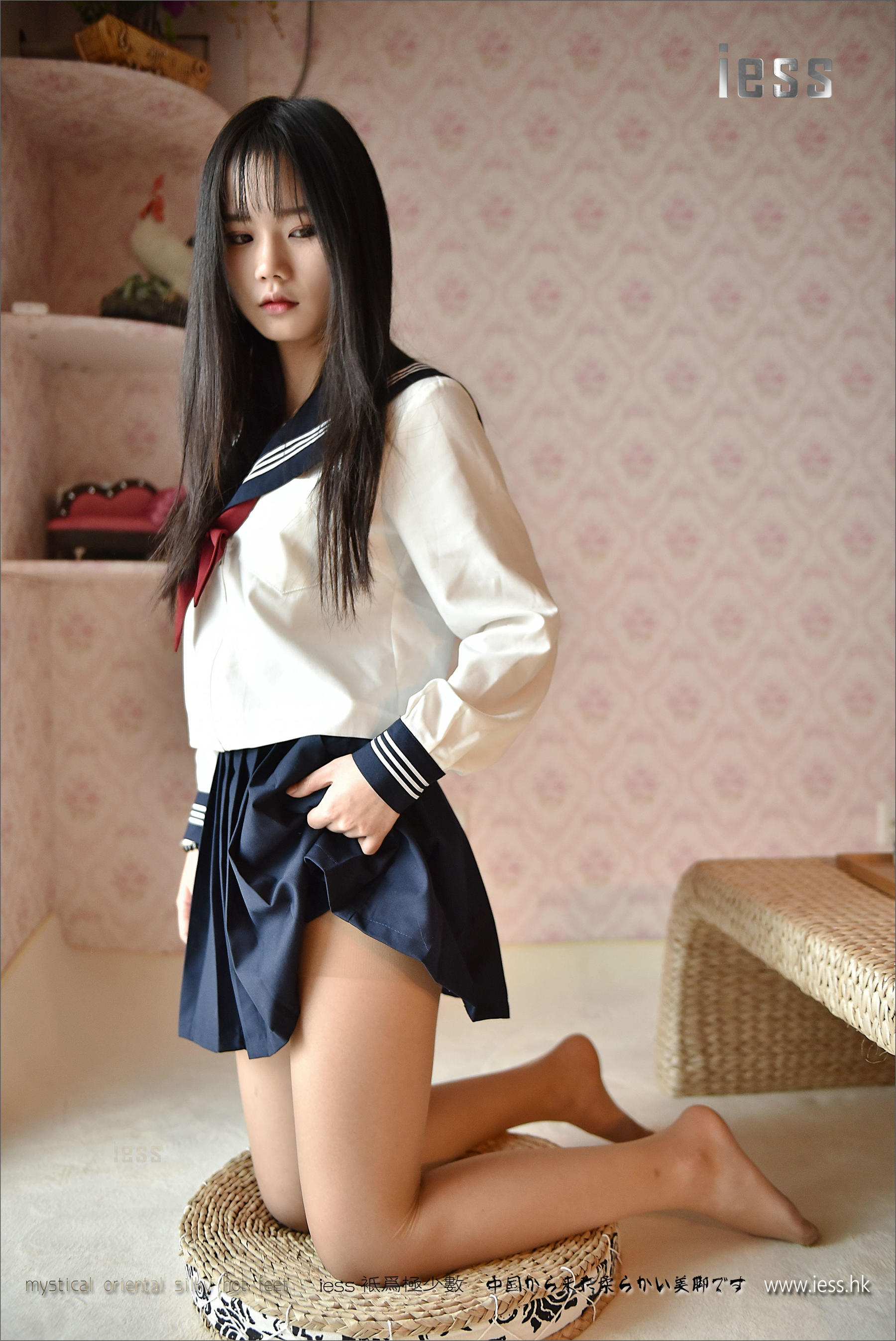 丝足便当082 琪琪 《制服系列之JK第2部-1》[IESS异思趣向]