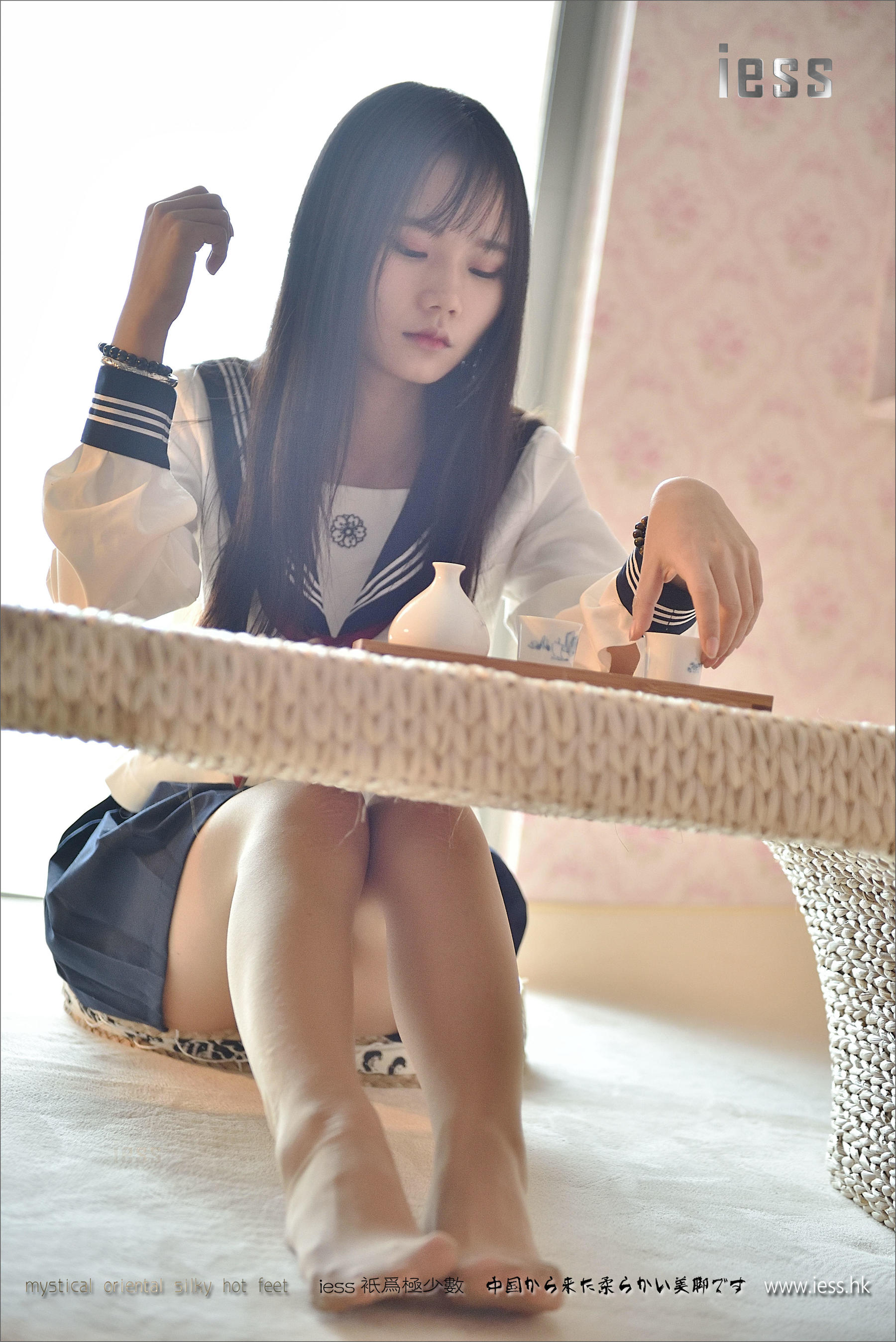 丝足便当082 琪琪 《制服系列之JK第2部-1》[IESS异思趣向]