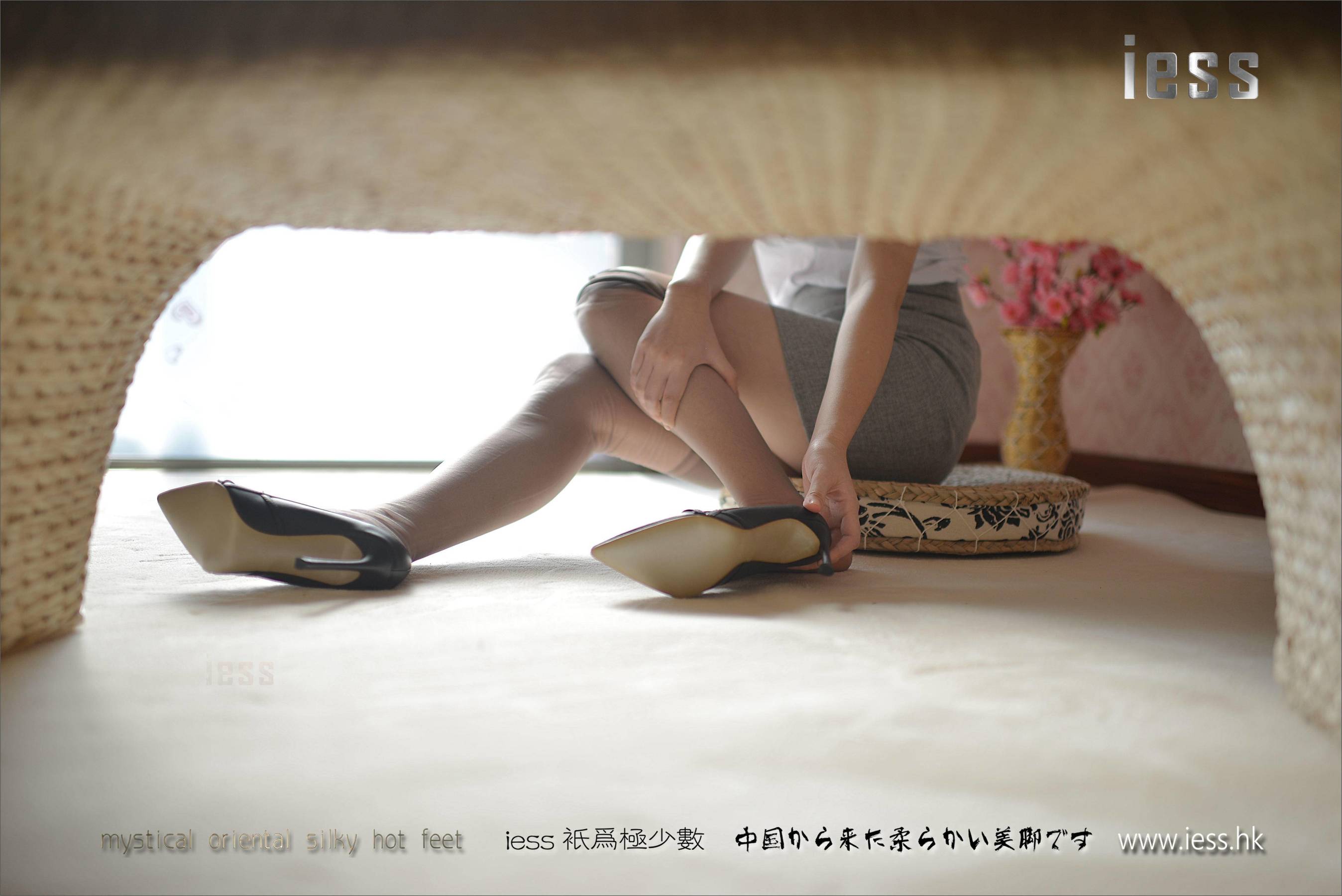 丝足便当111 小夕 《脱丝连续图》[IESS异思趣向]
