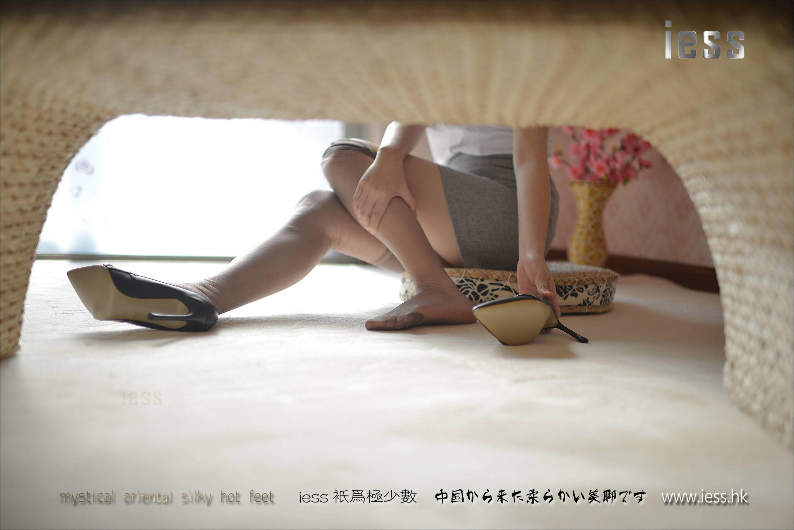 丝足便当111 小夕 《脱丝连续图》[IESS异思趣向]