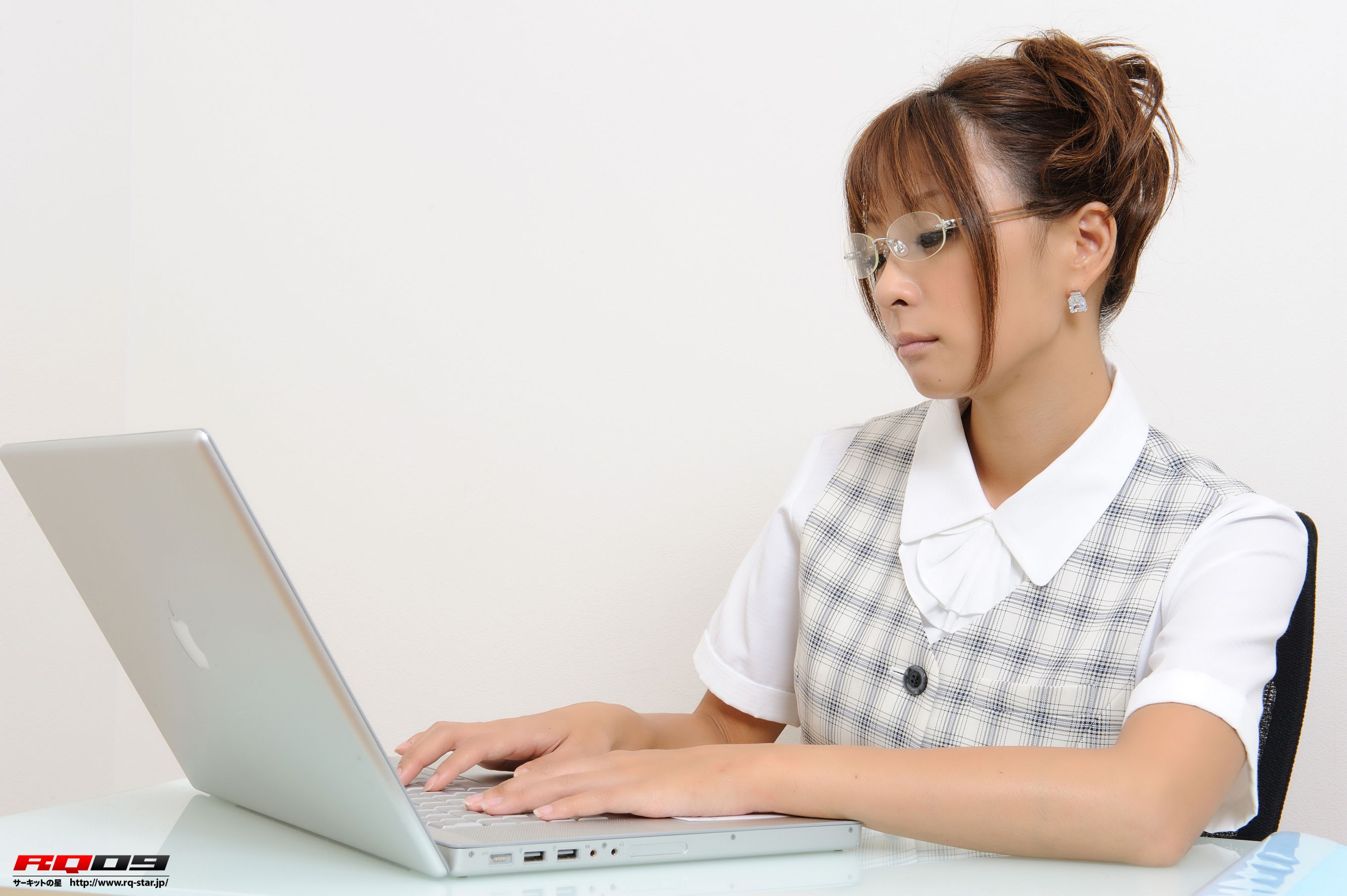 [RQ-STAR] NO.00204  相川友希 Office Lady 办公室女郎 写真集