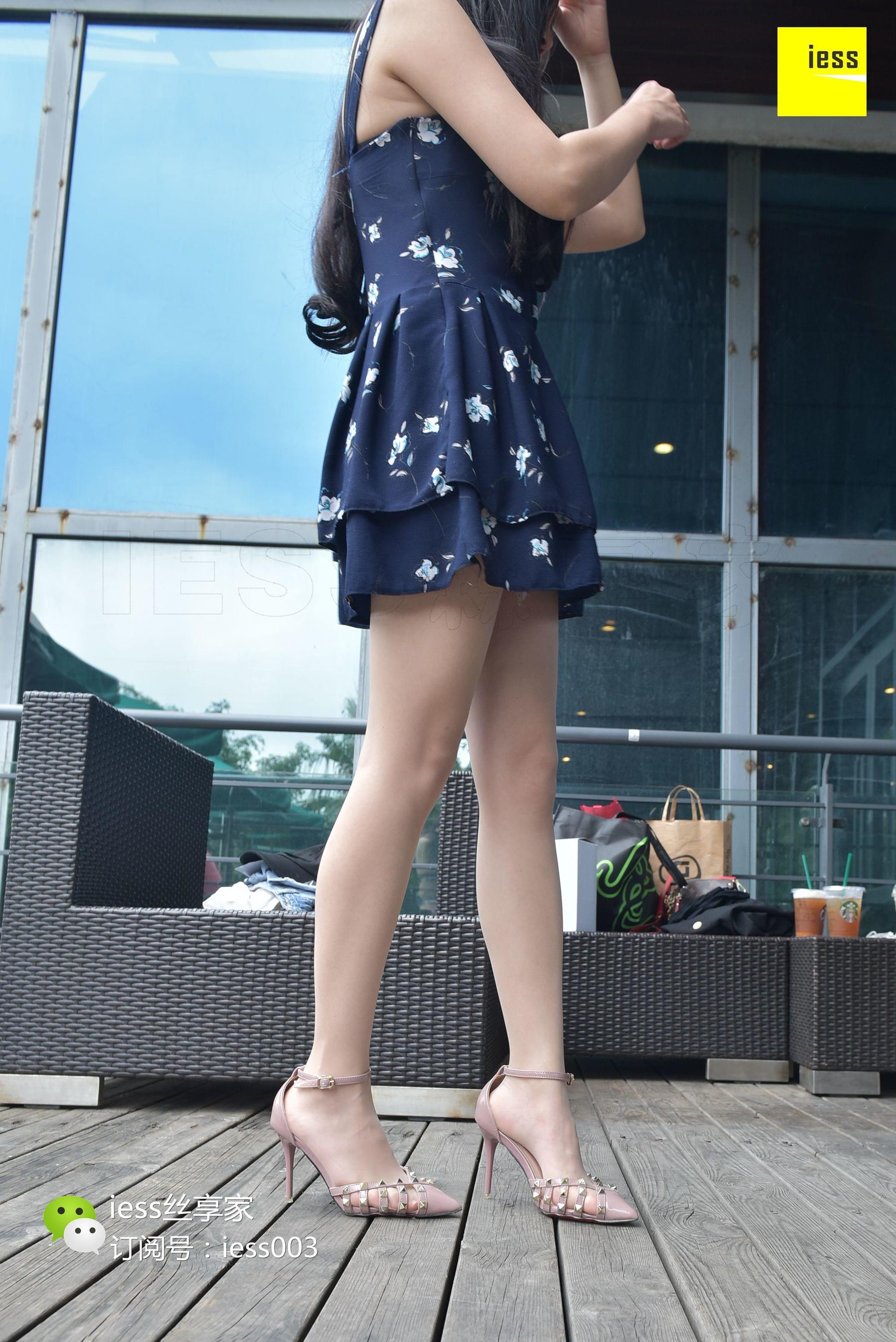 丝享家022 欣欣 《嘿！在星巴克晒太阳的姑娘》[IESS异思趣向]