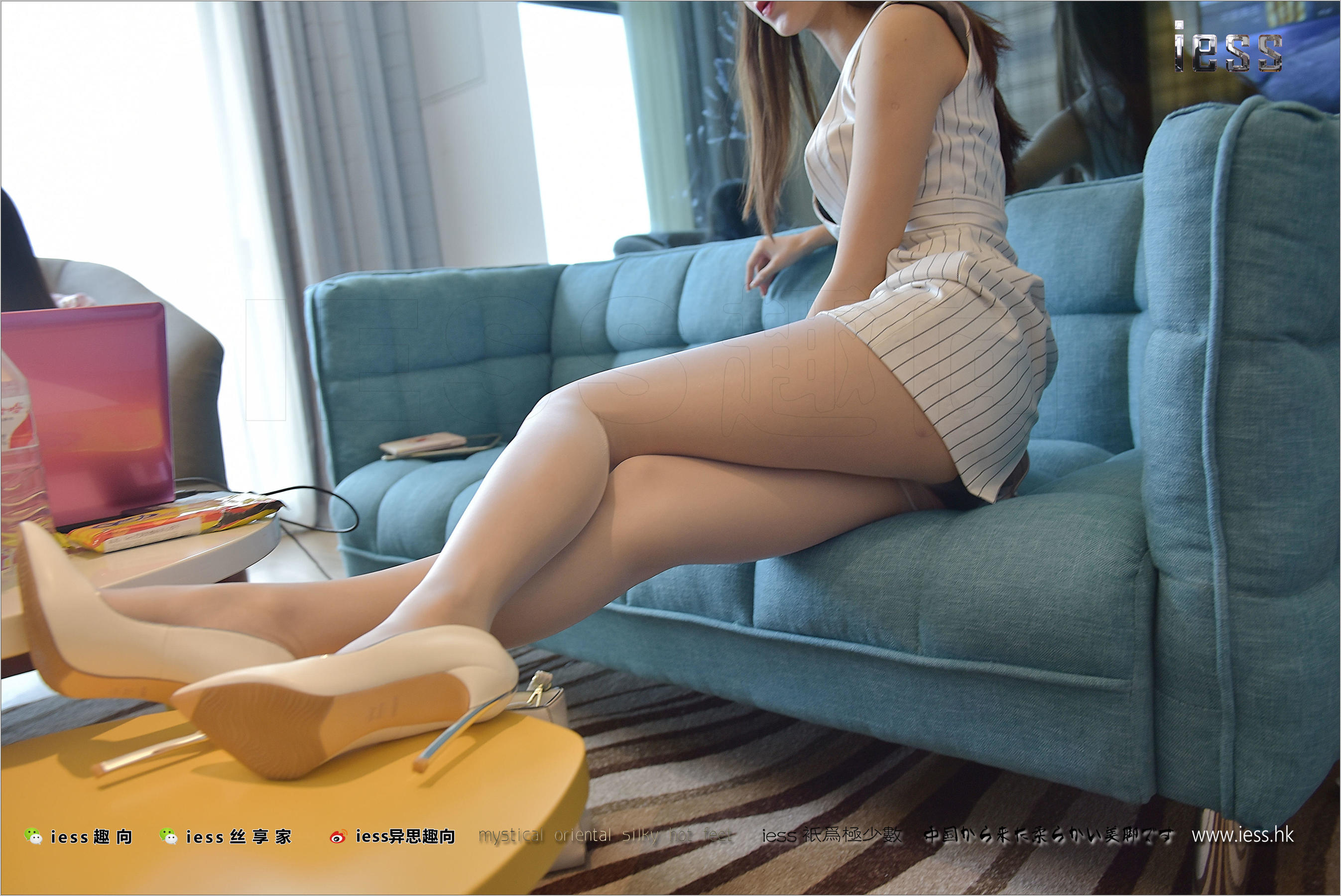 丝足便当140 秋秋 《白高白丝白套裙》[IESS异思趣向]