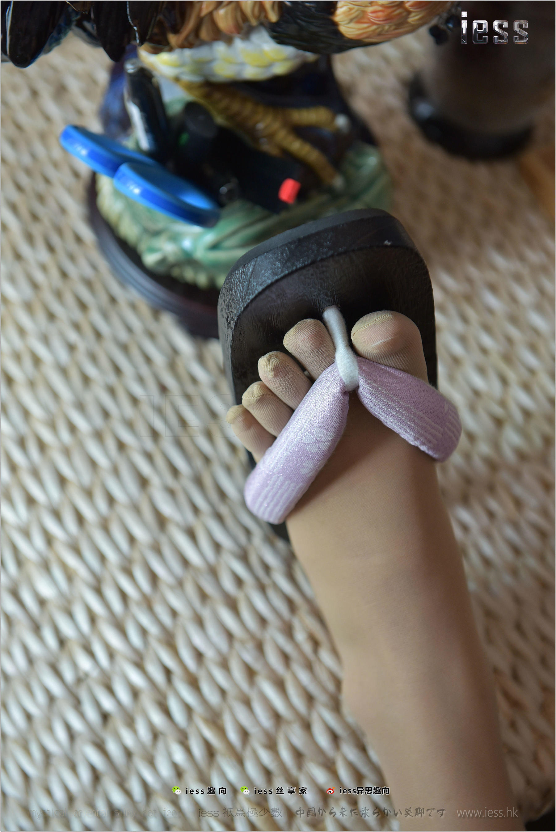 丝足便当144 婉萍 《令人崩溃的五指袜》[IESS异思趣向]