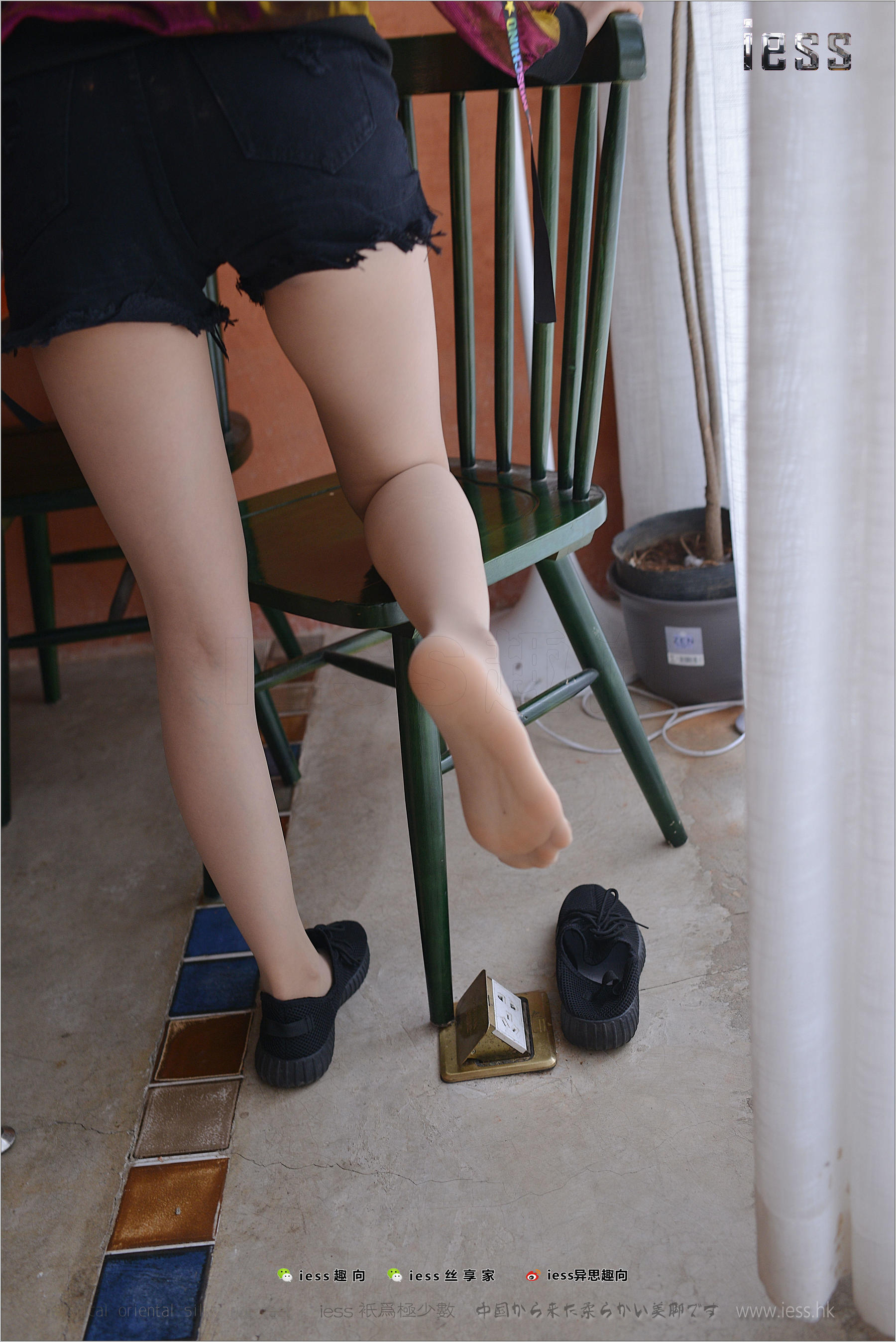 丝足便当155 小莫《momo的运动鞋 》[IESS异思趣向]