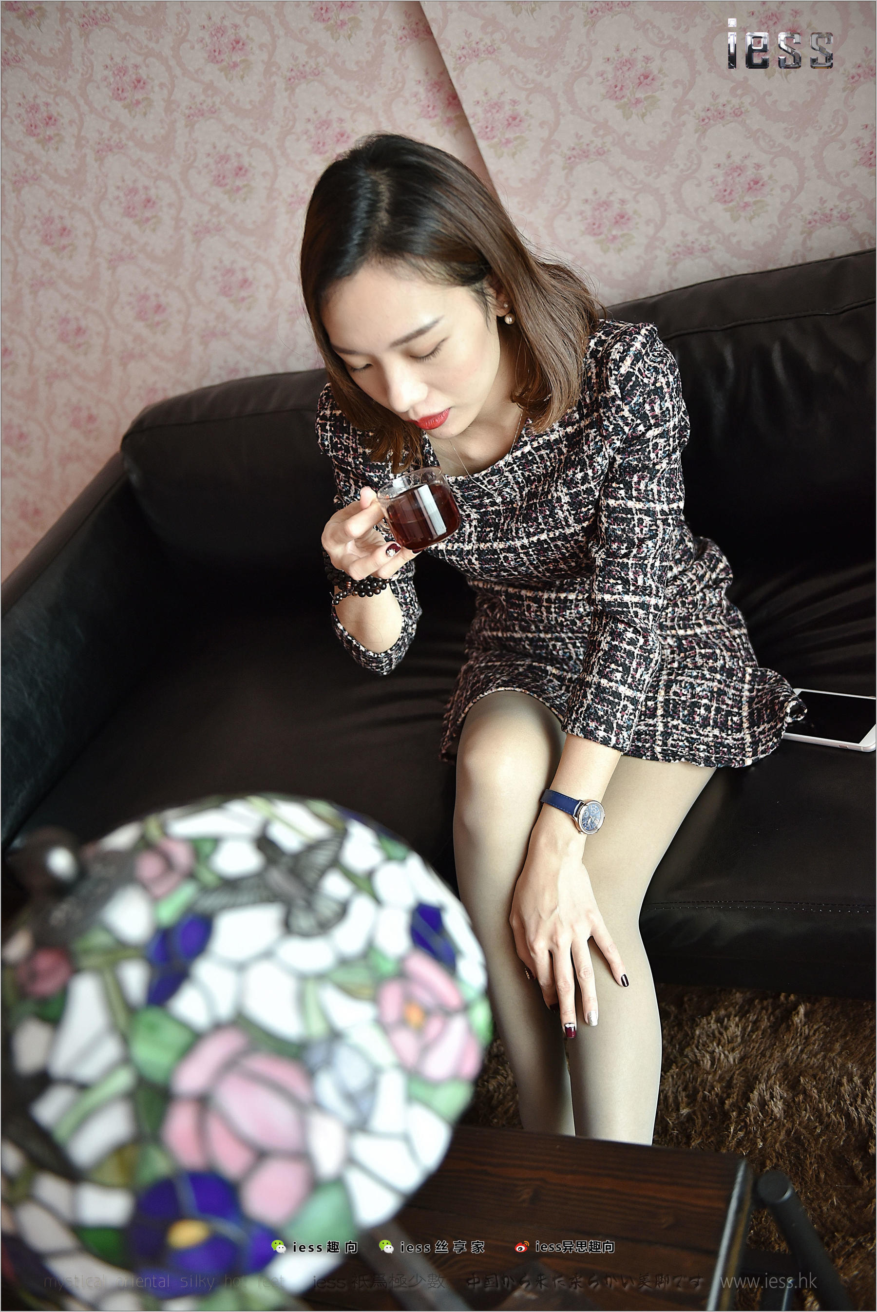 丝足便当169 薇薇 《做客（厚灰丝）》[IESS异思趣向]