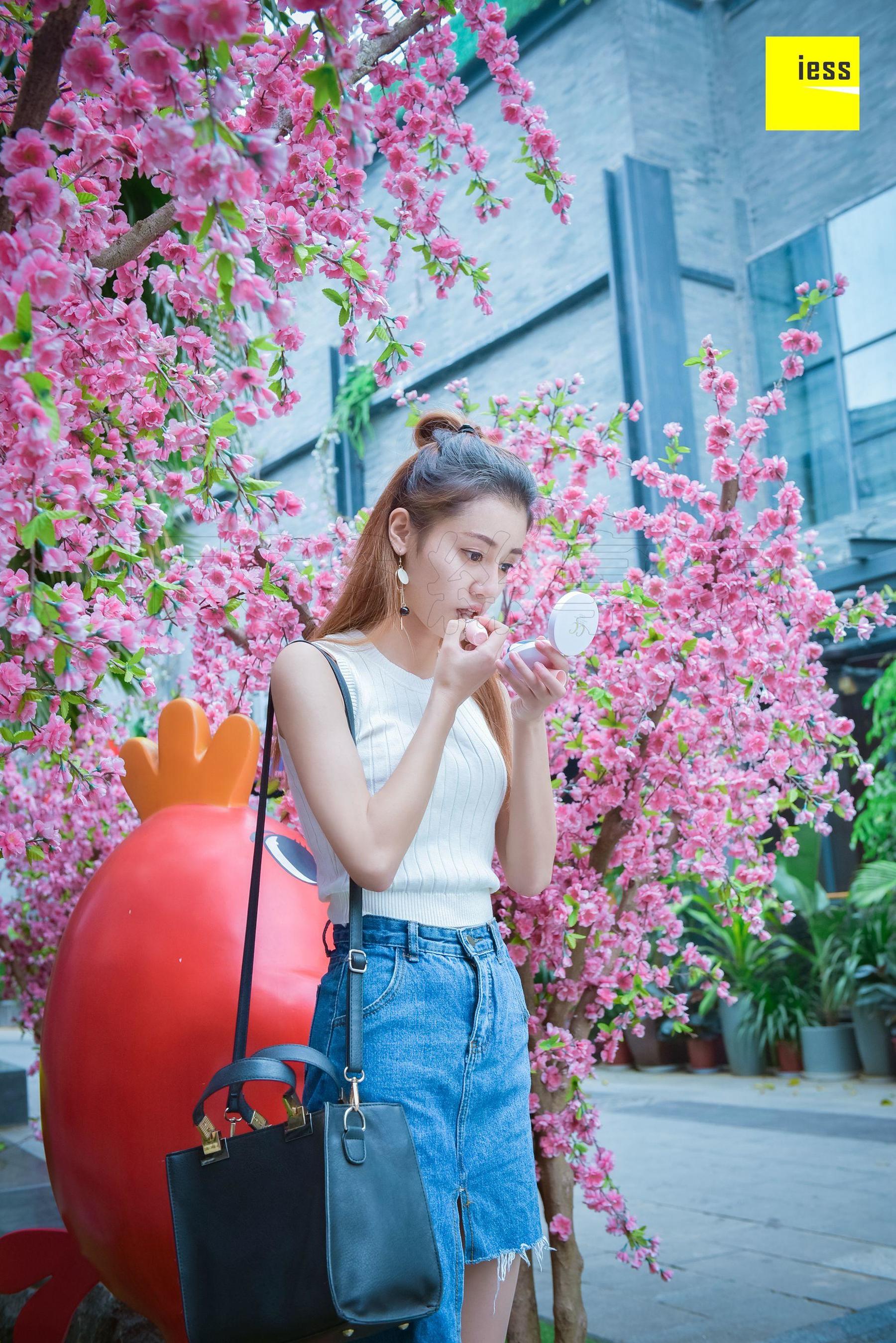 丝享家107 晶晶 《水晶白色丝袜》[IESS异思趣向]