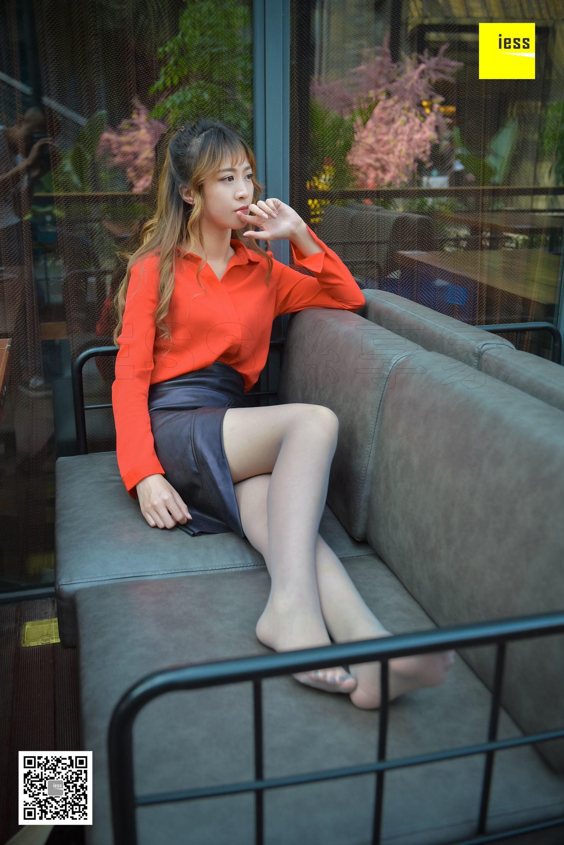 丝享家113 紫紫 《鱼嘴漆皮高跟》[IESS异思趣向]