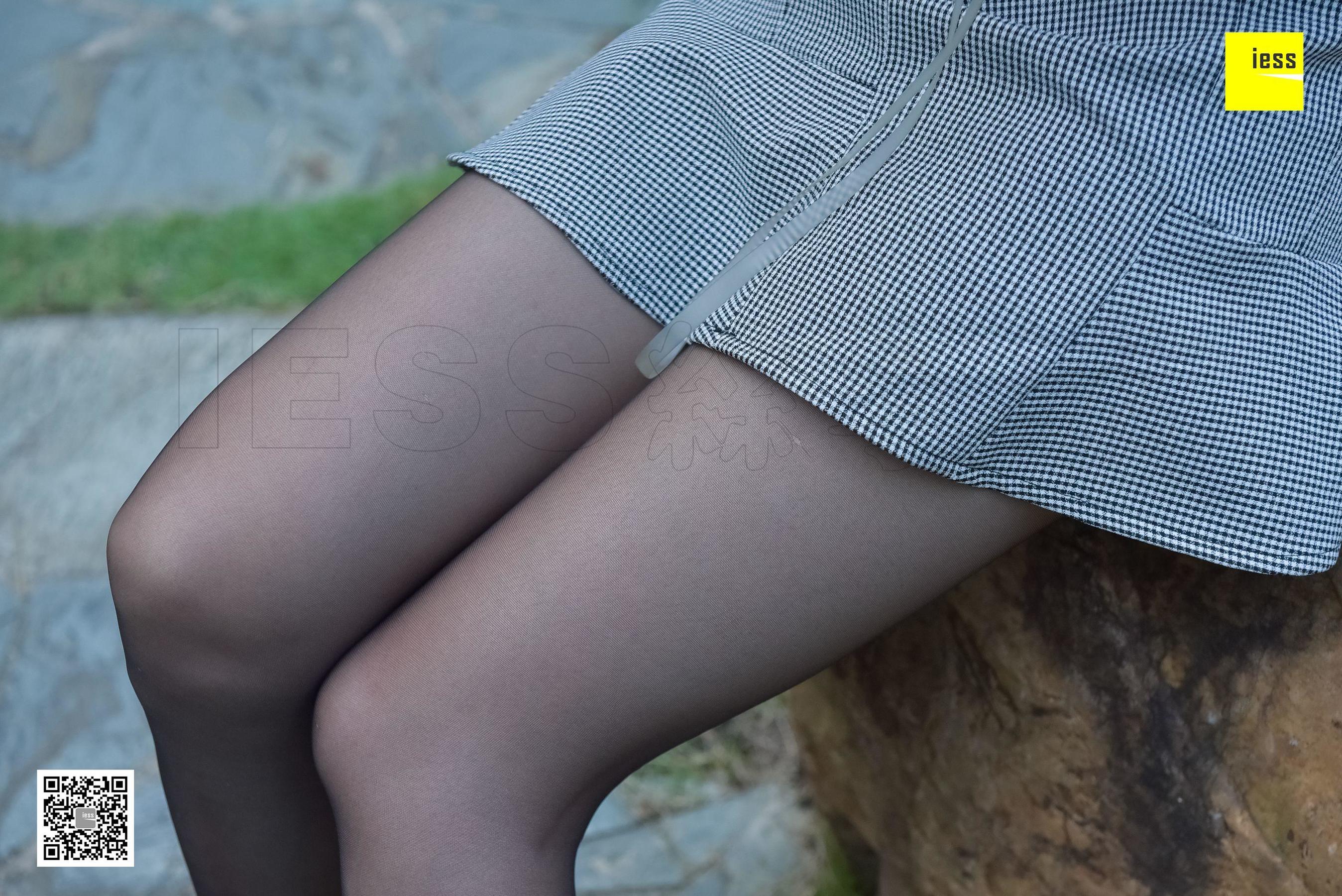 丝享家115 秋秋 《花园乘凉的黑丝美女》[IESS异思趣向]