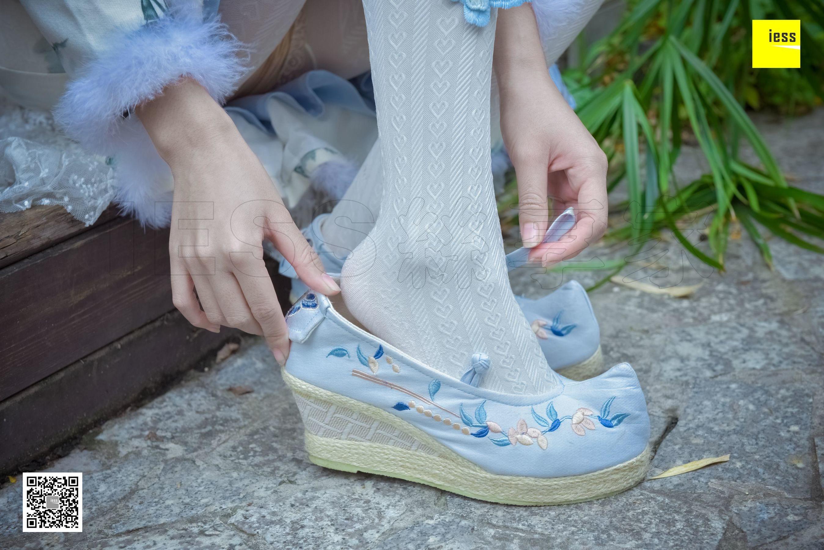 丝享家122 木木 《汉服绣花鞋白色袜》[IESS异思趣向]