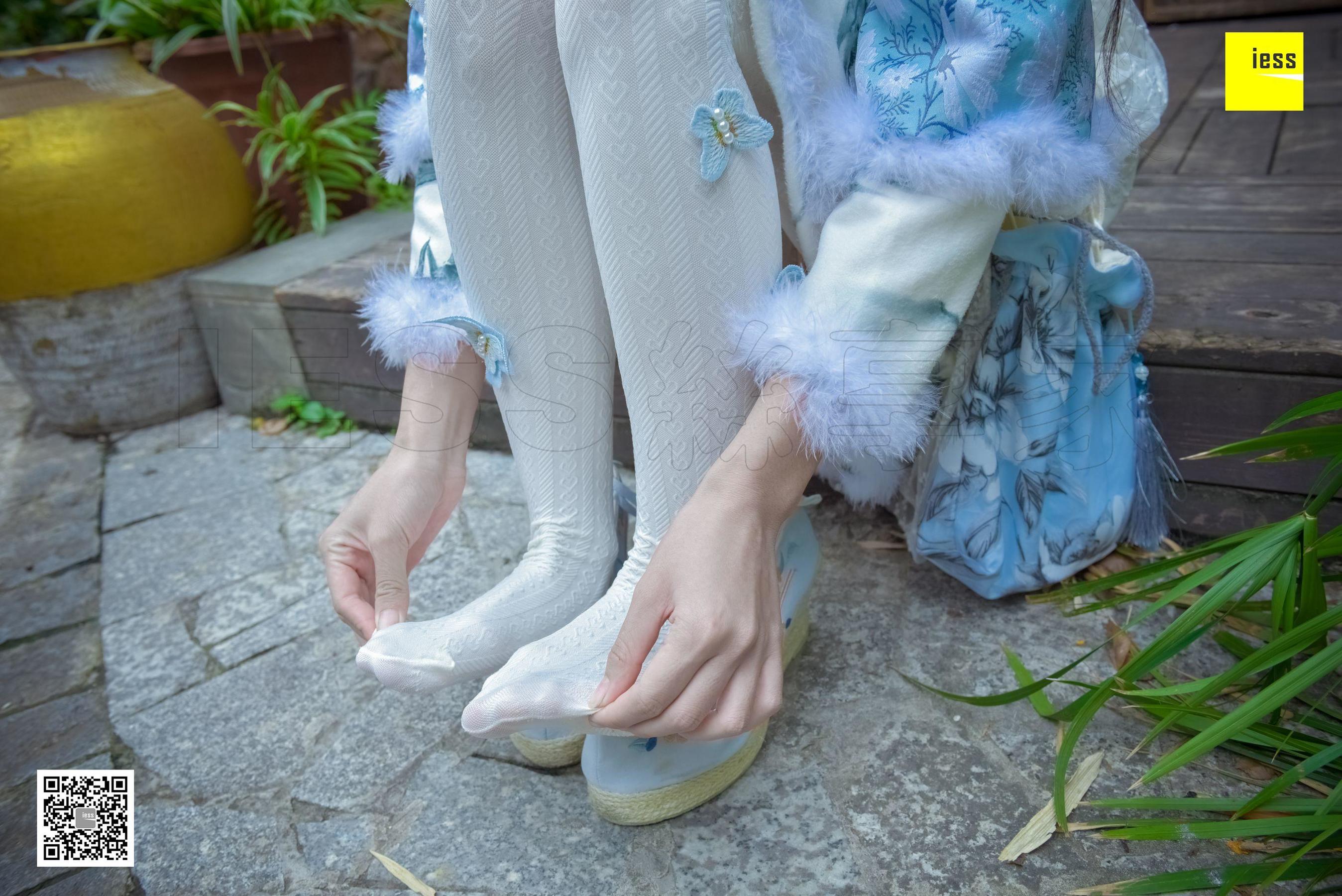丝享家122 木木 《汉服绣花鞋白色袜》[IESS异思趣向]