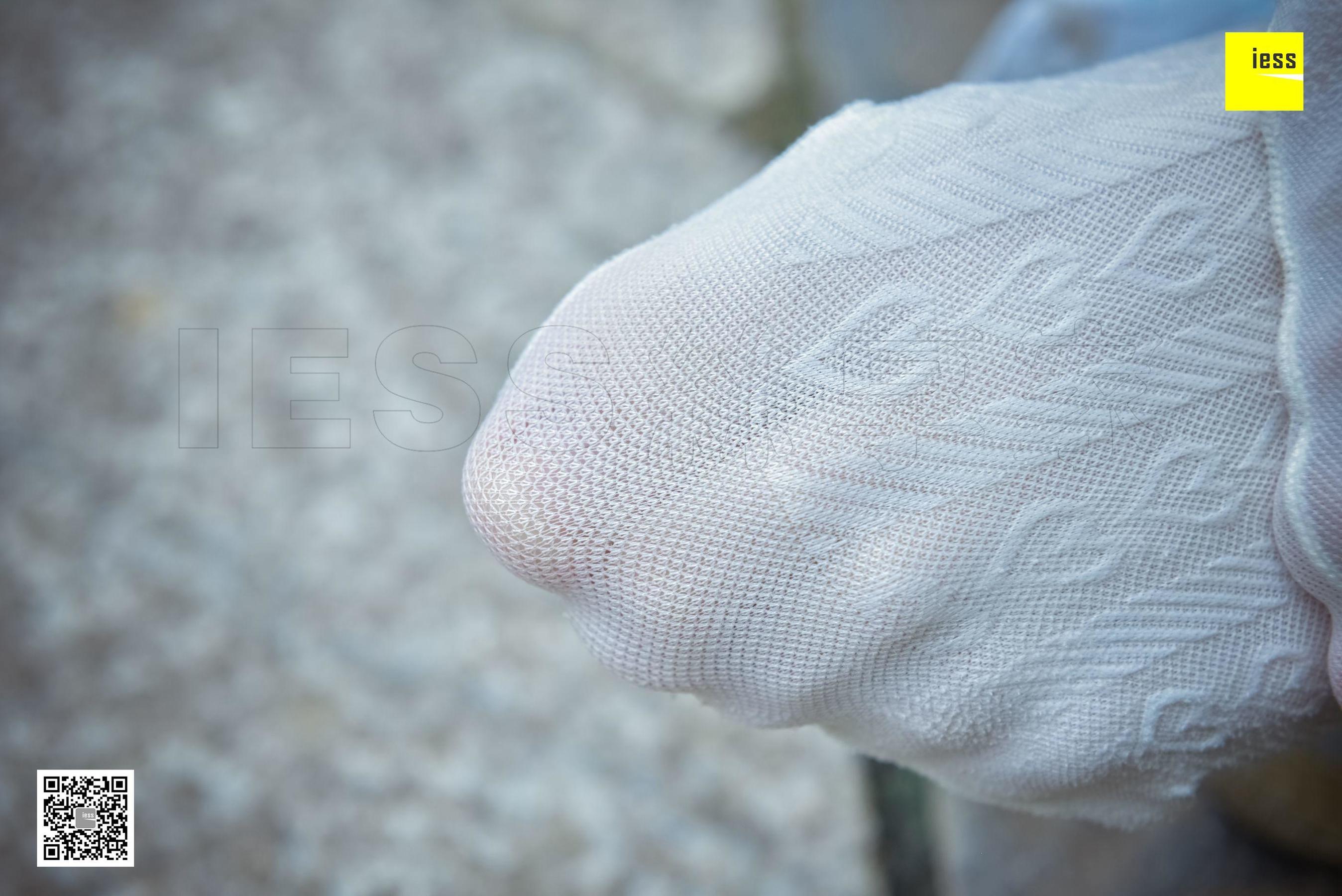 丝享家122 木木 《汉服绣花鞋白色袜》[IESS异思趣向]
