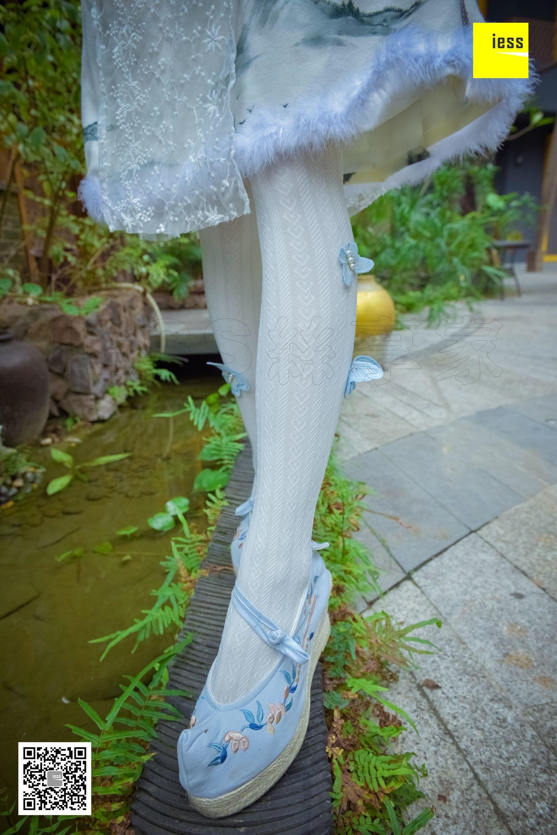 丝享家122 木木 《汉服绣花鞋白色袜》[IESS异思趣向]