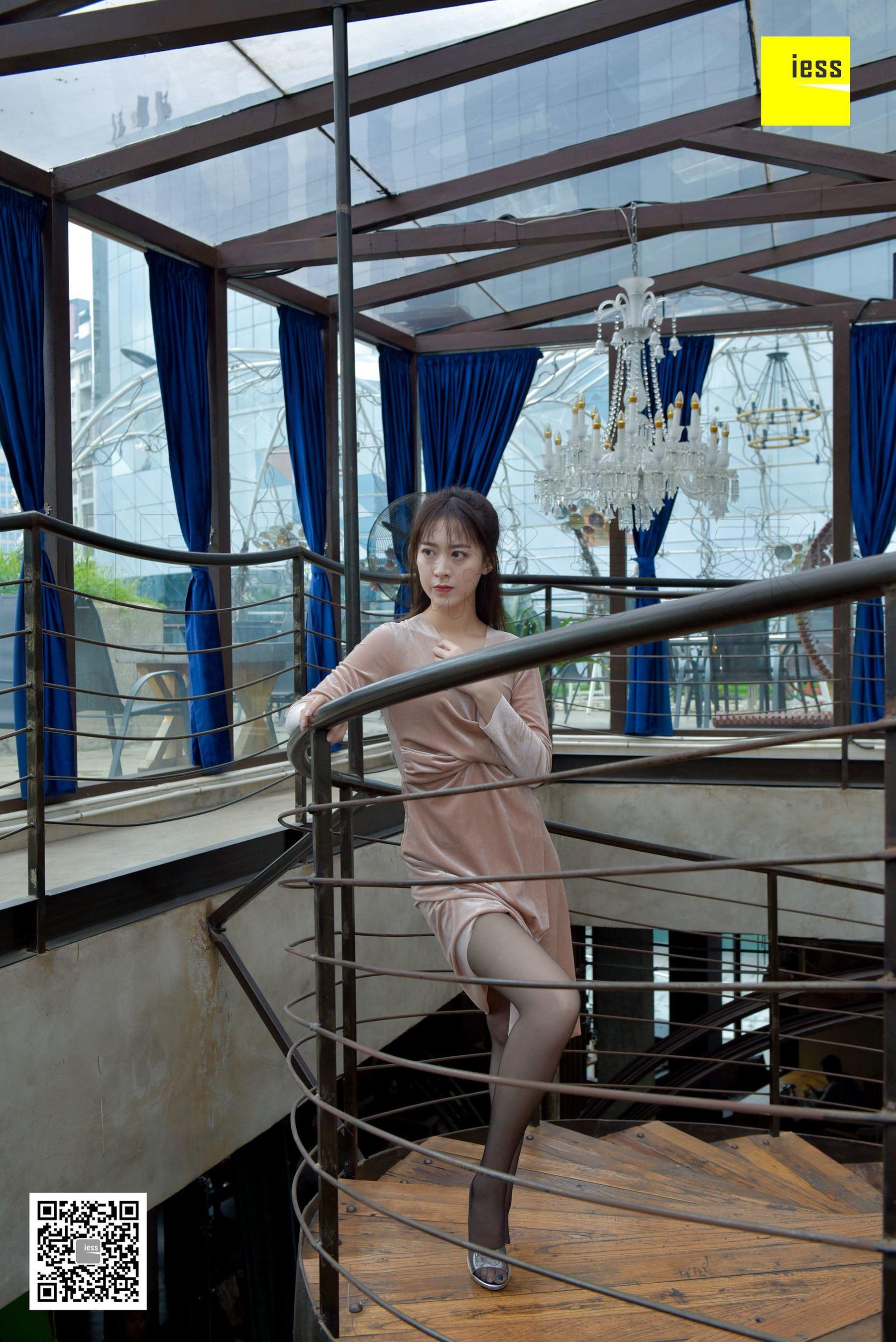 丝享家133 紫紫 《楼道里的黑丝美女》[IESS异思趣向]
