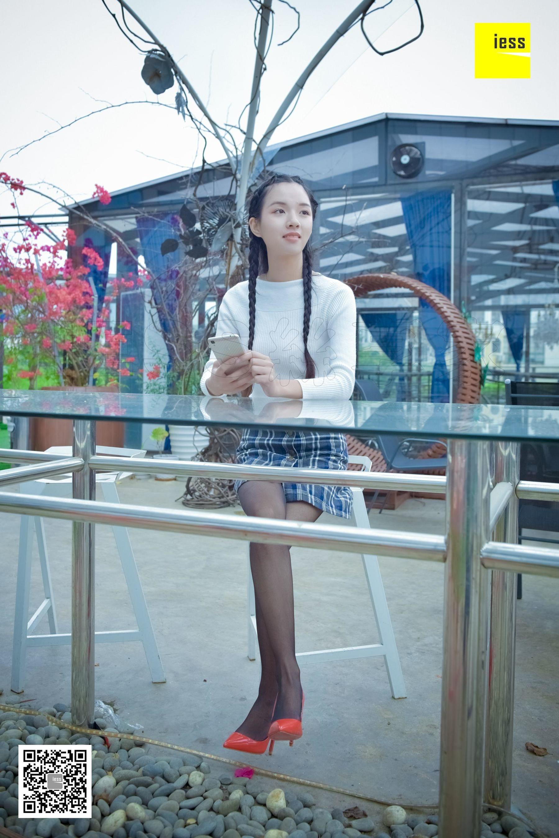丝享家139 木木 《脚尖加固黑丝》[IESS异思趣向]