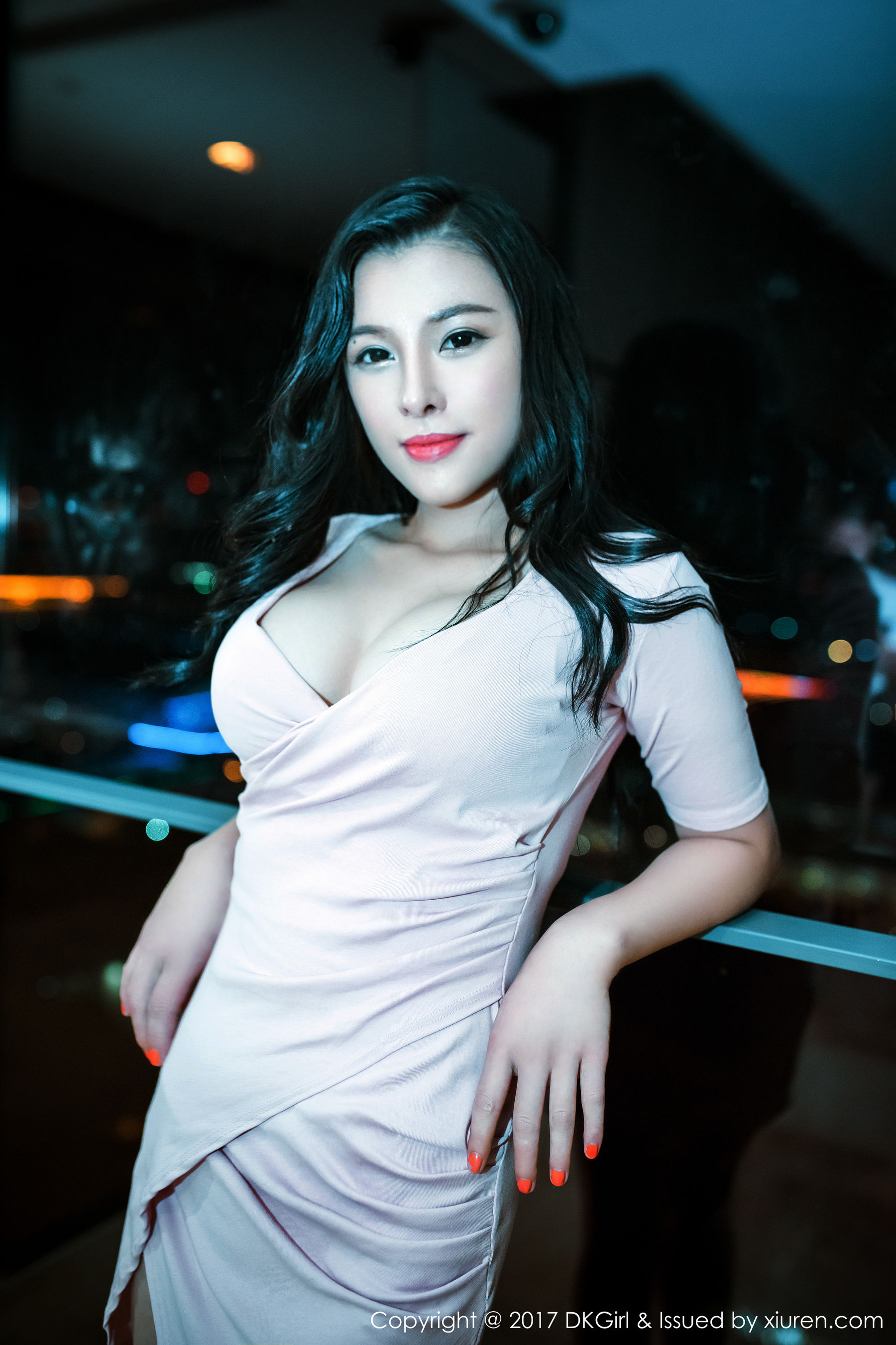 厉雯娜《性感轻熟女》 [DK御女郎] VOL.044