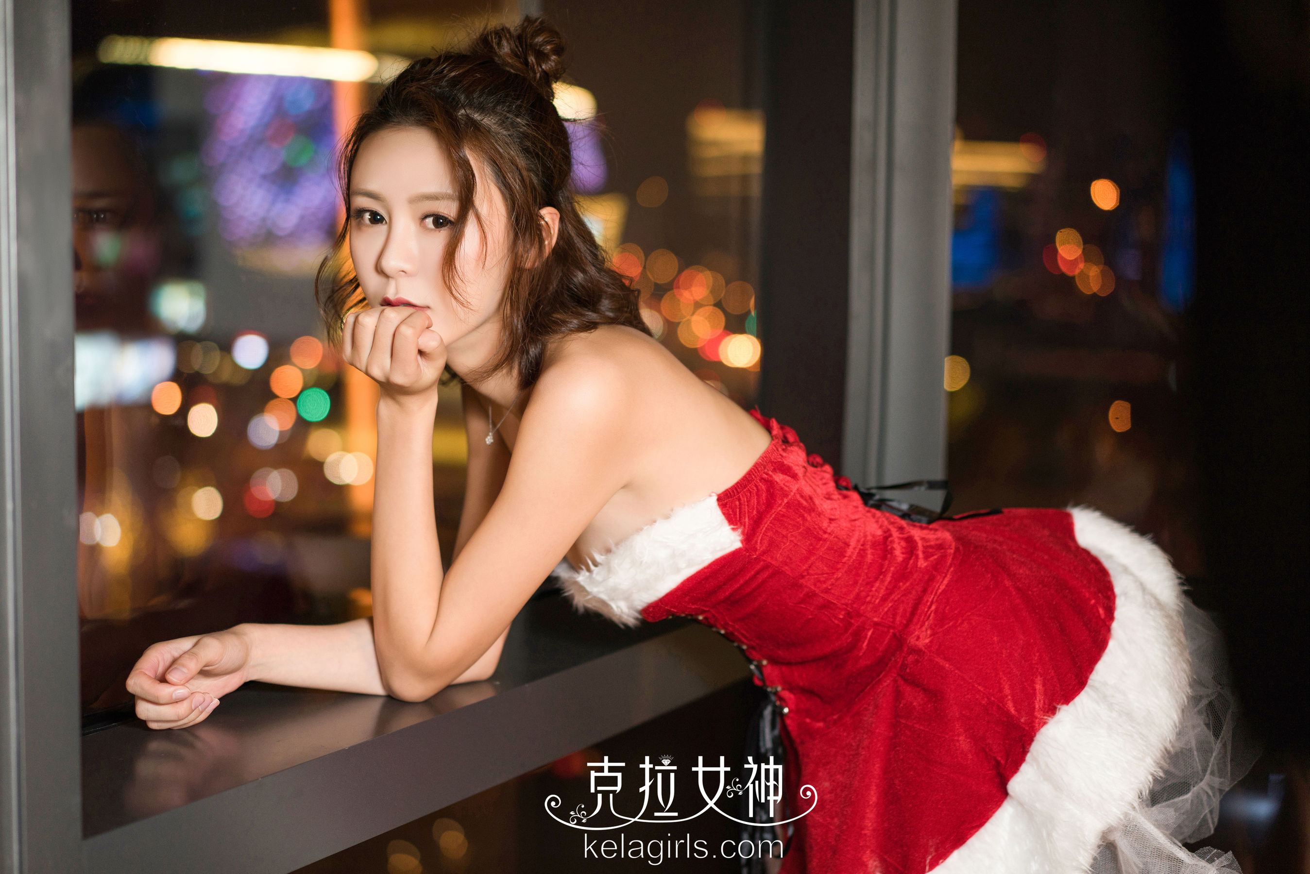 昕予《缤纷平安夜》 [克拉女神Kelagirls]