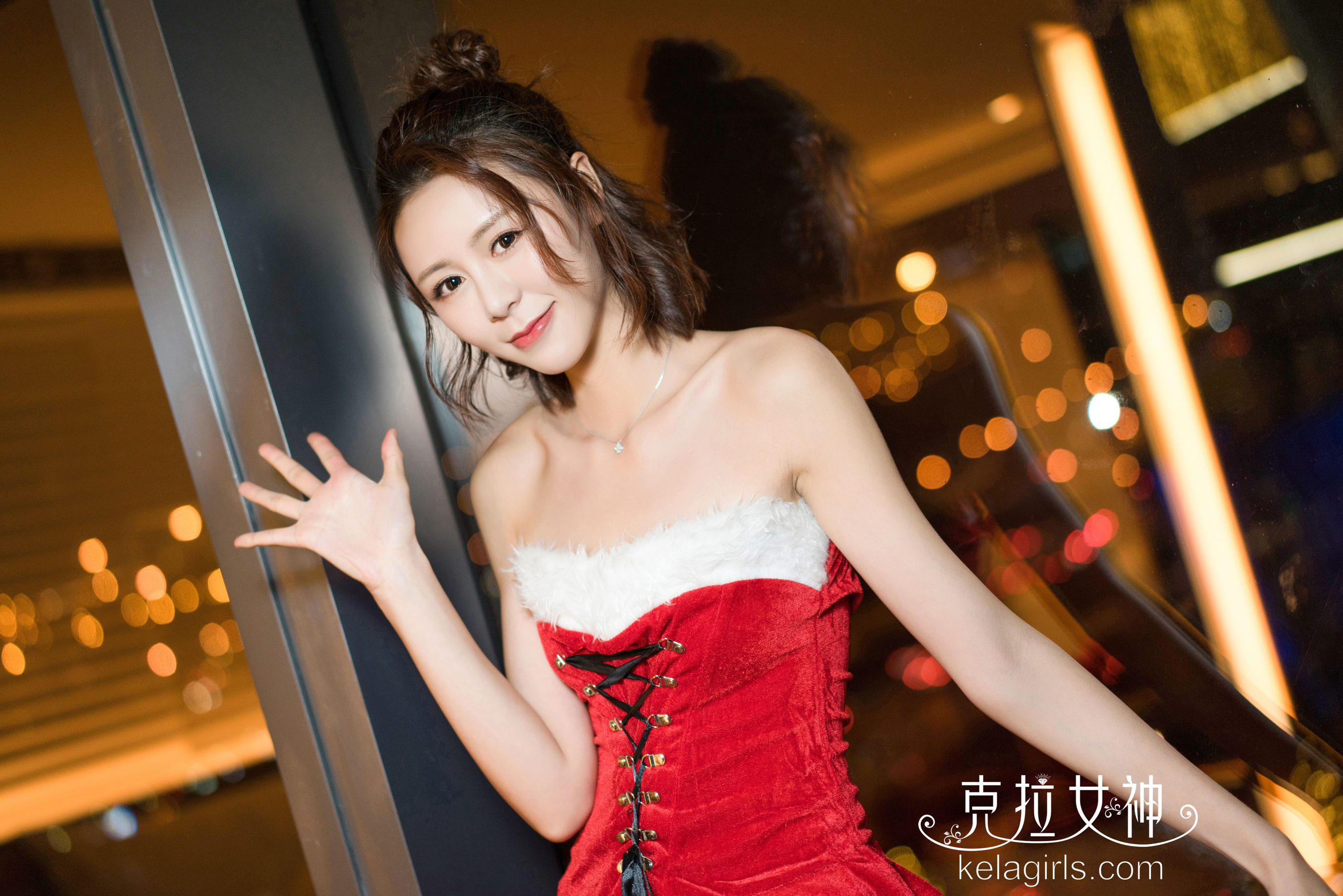 昕予《缤纷平安夜》 [克拉女神Kelagirls]